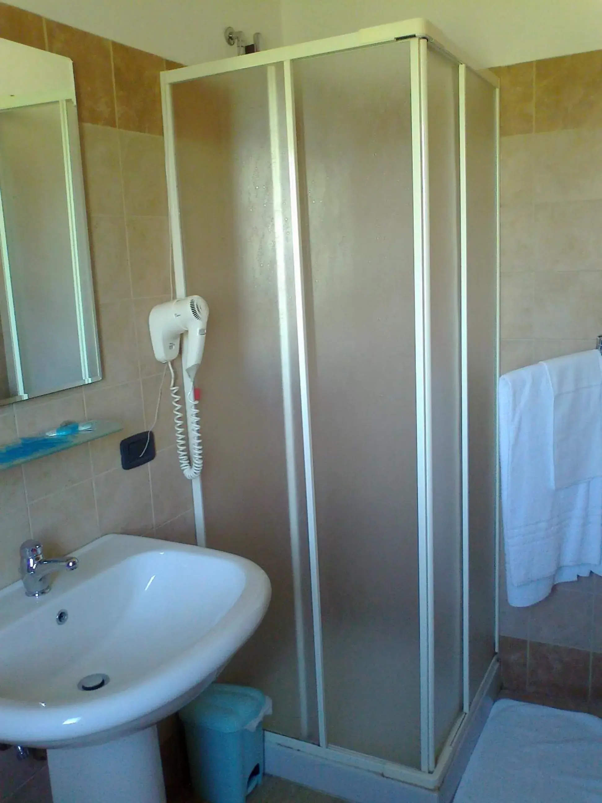 Bathroom in Life Hotel