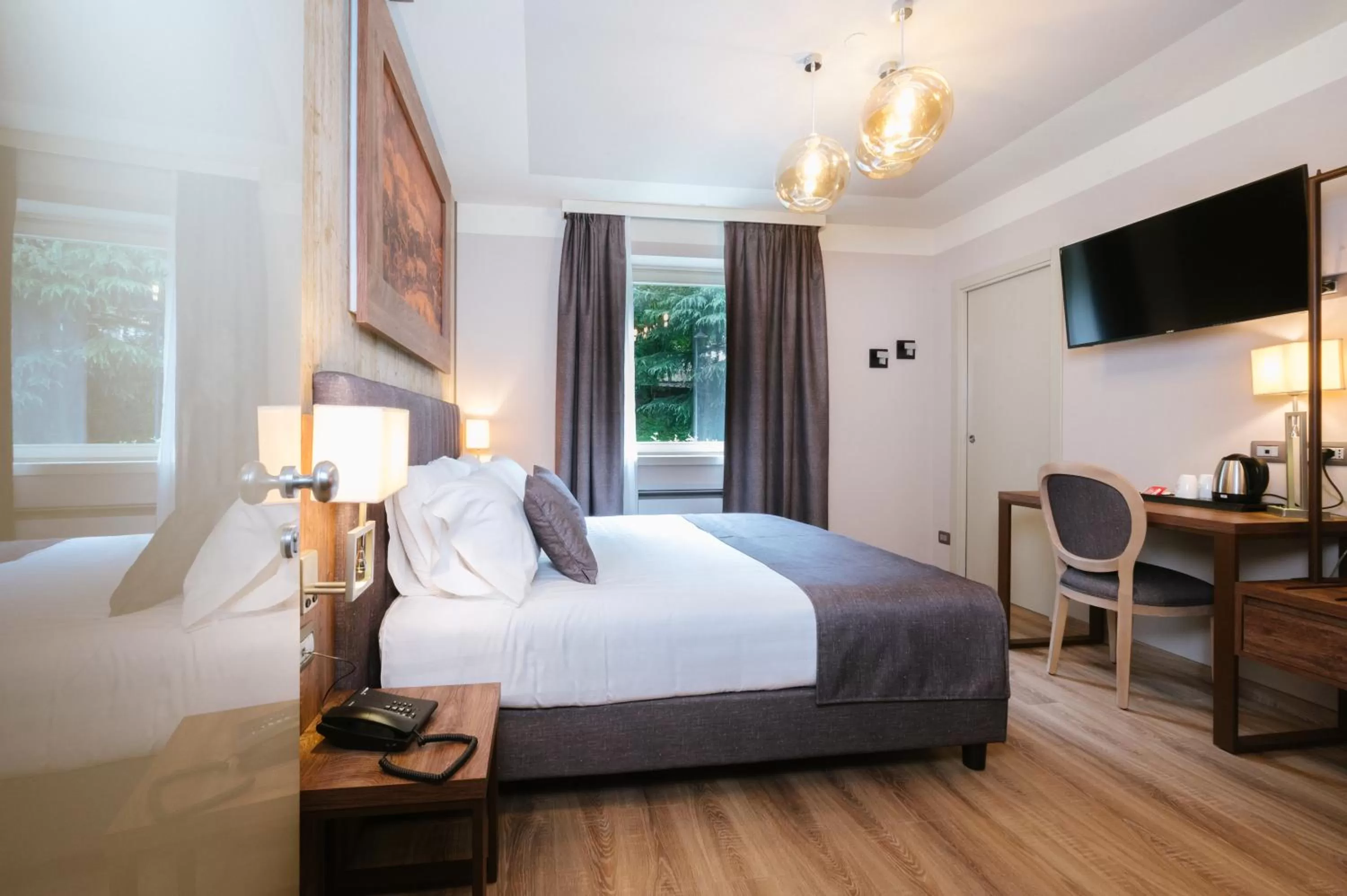 Bed in Lake Hotel La Pieve