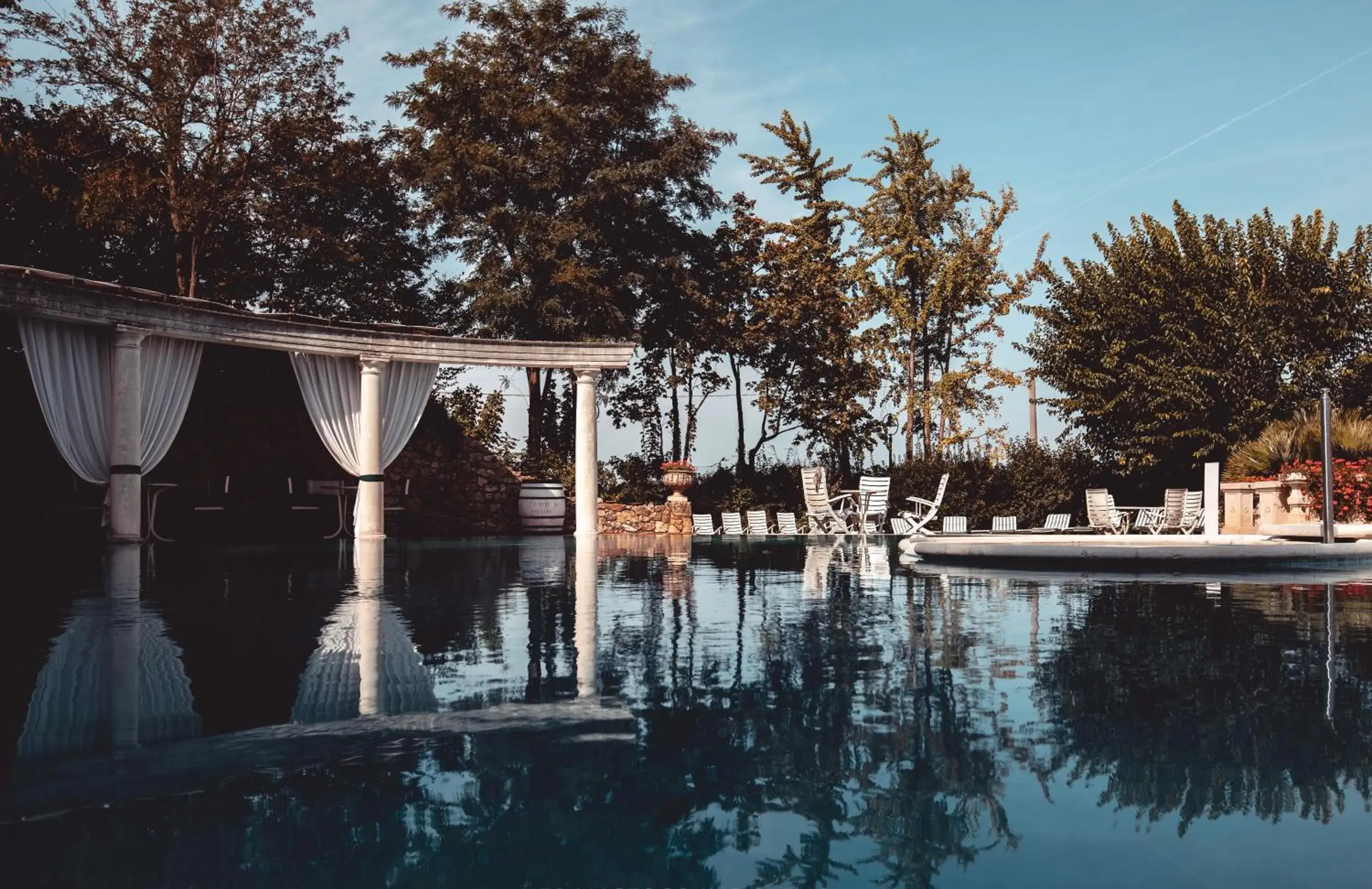 Swimming Pool in Hotel Relais