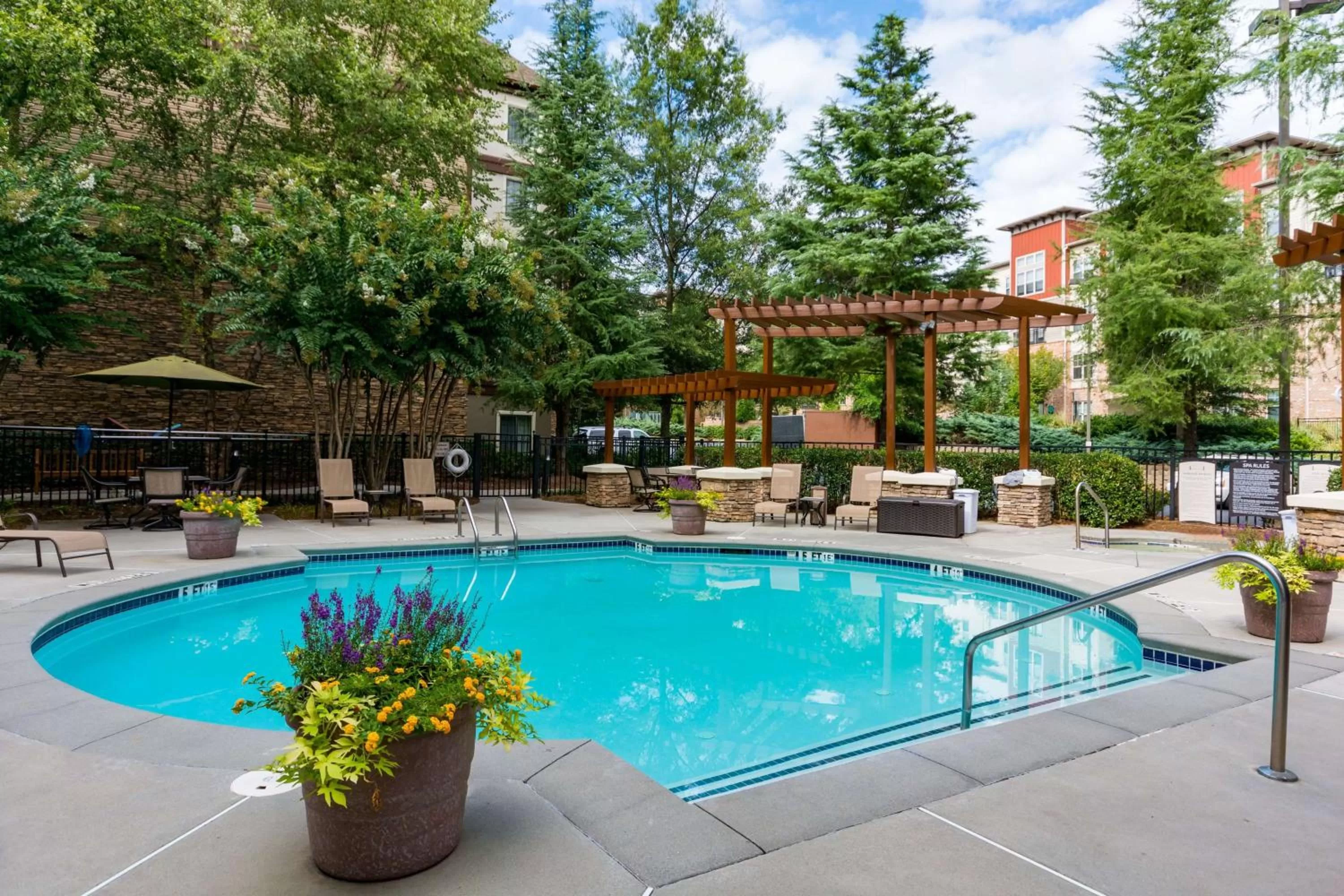 Pool view in Sonesta ES Suites Atlanta Perimeter Center