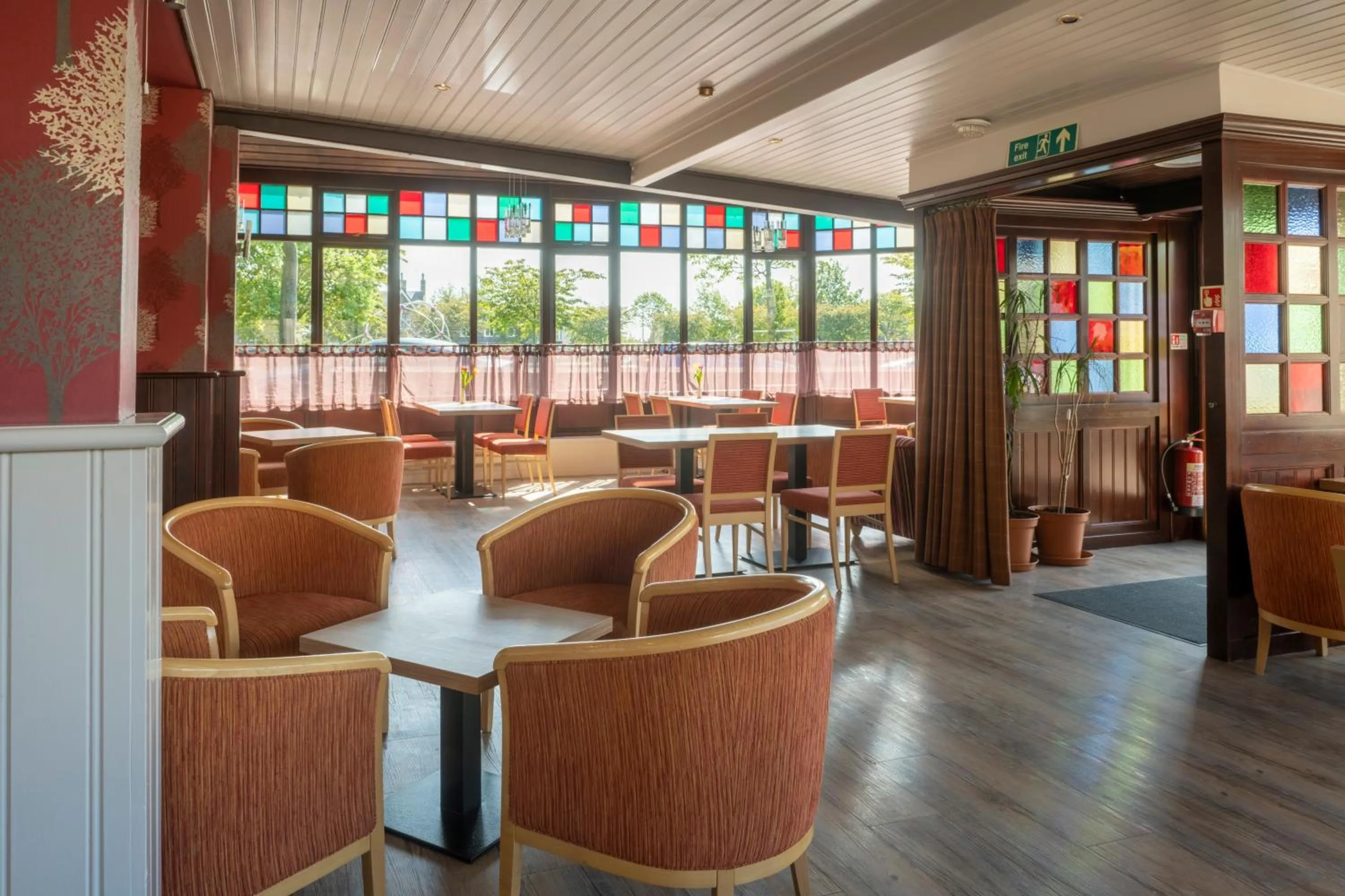 Restaurant/places to eat in Links Hotel