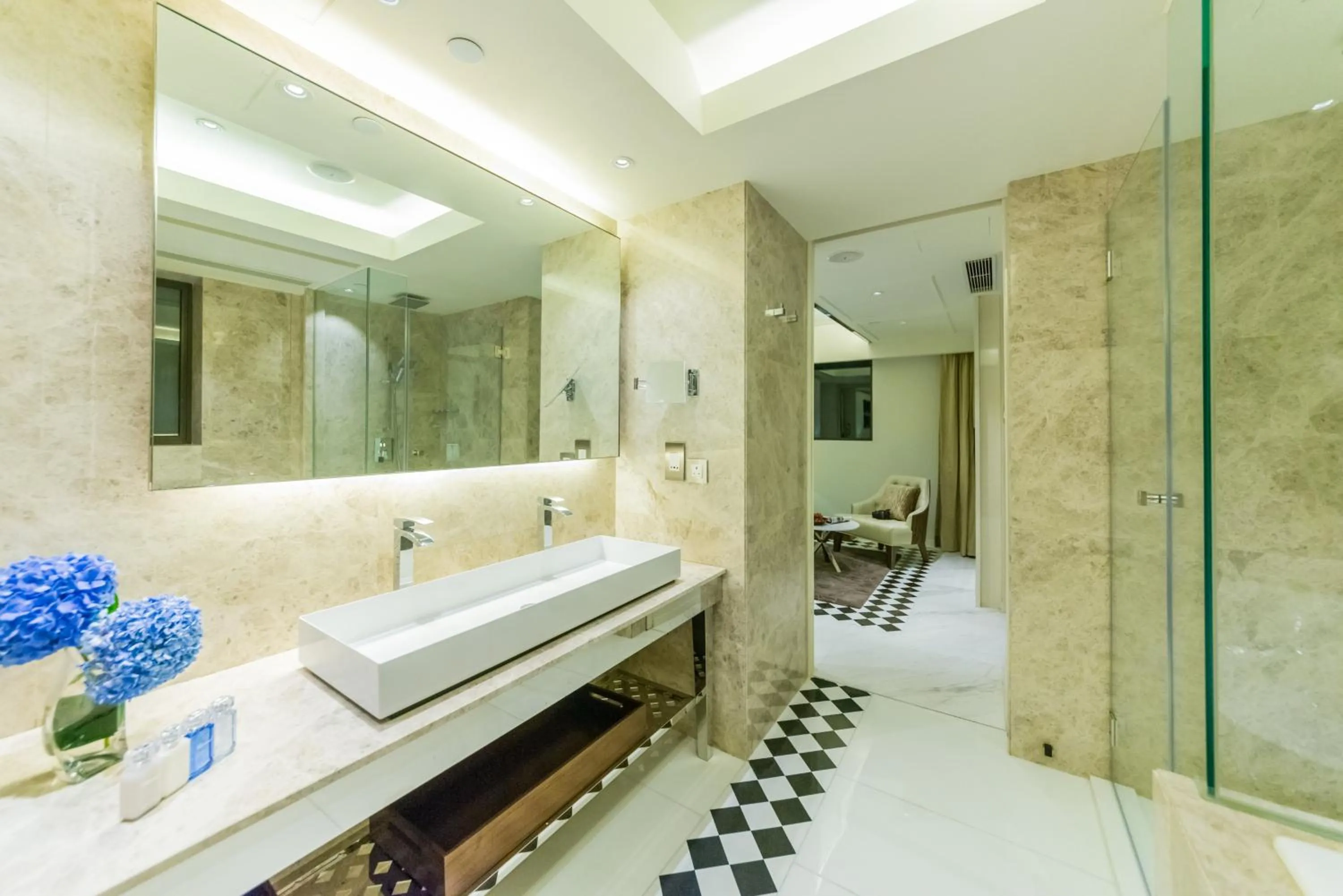 Bathroom in Hotel Pravo Hong Kong