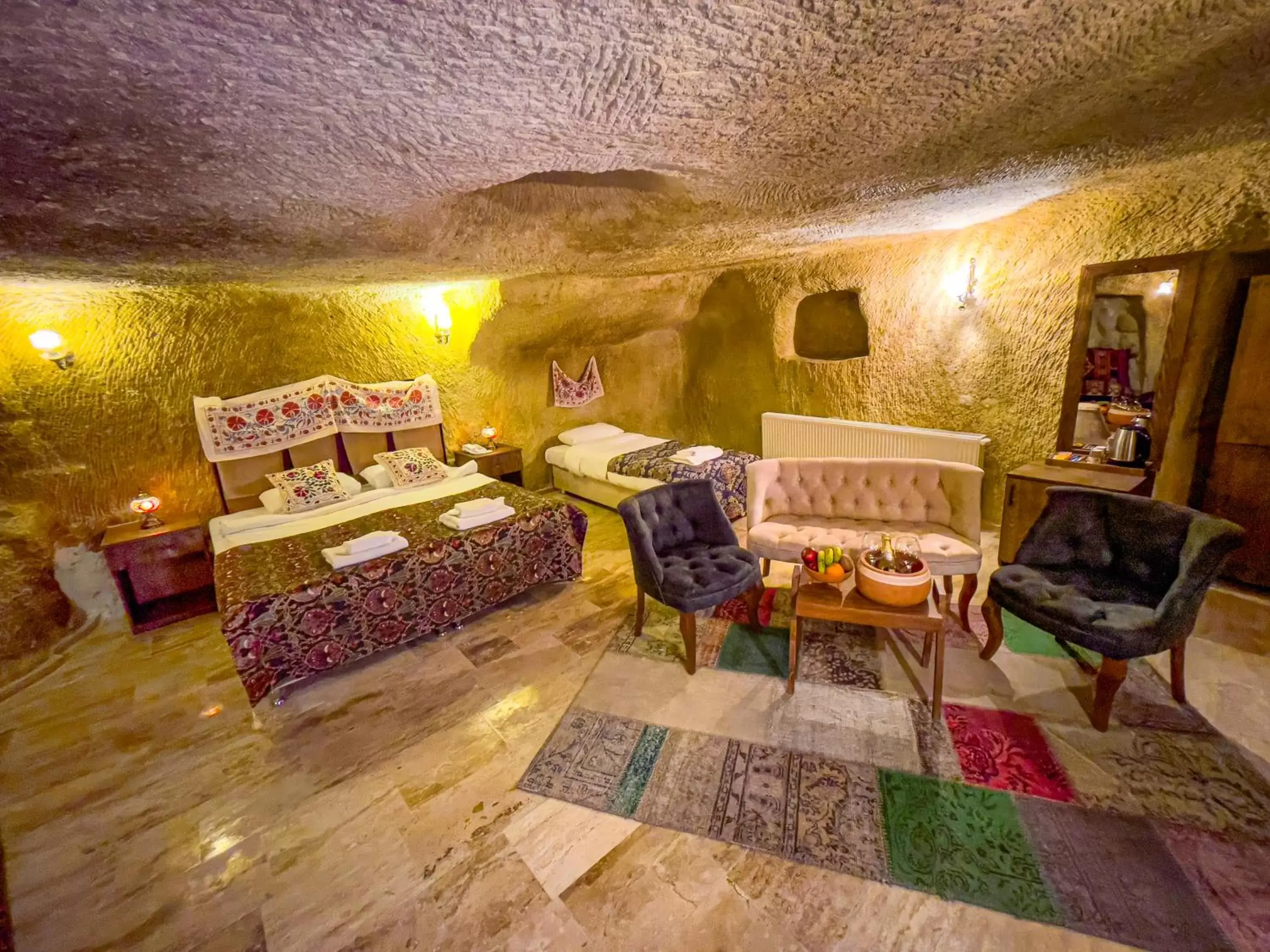 Heritage Cave Suites