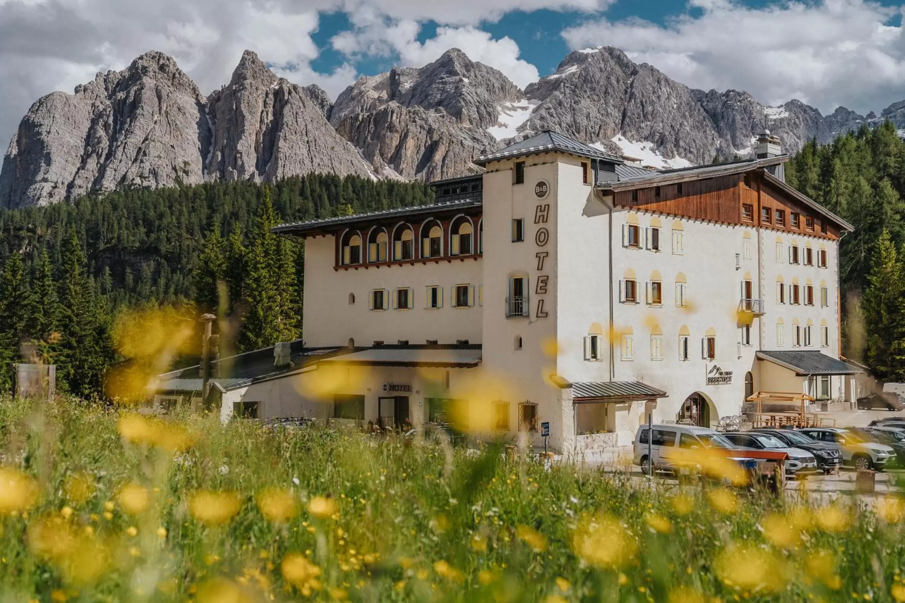 Property Building in B&B Hotel Passo Tre Croci Cortina