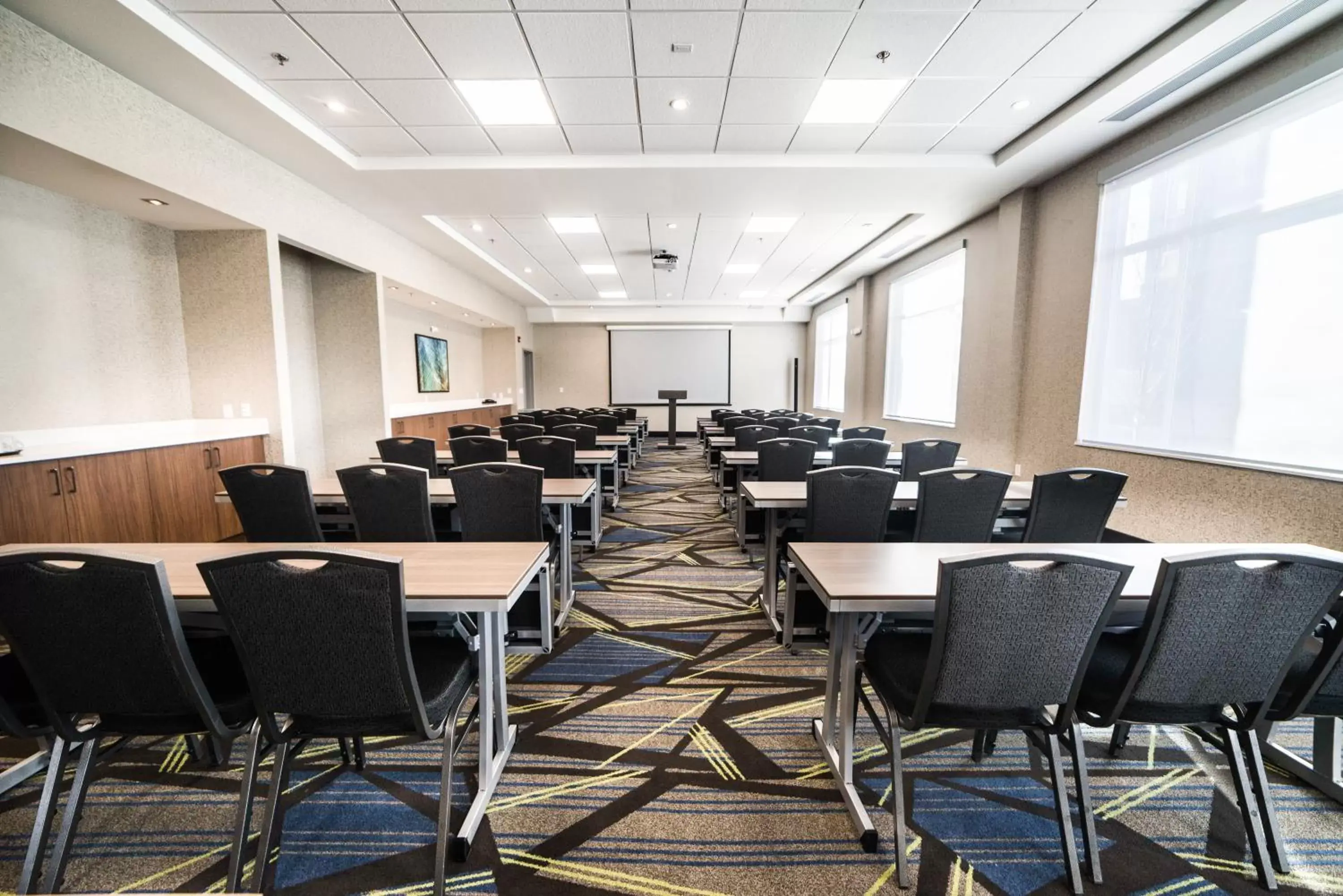 Meeting/conference room in Candlewood Suites West Edmonton - Mall Area, an IHG Hotel