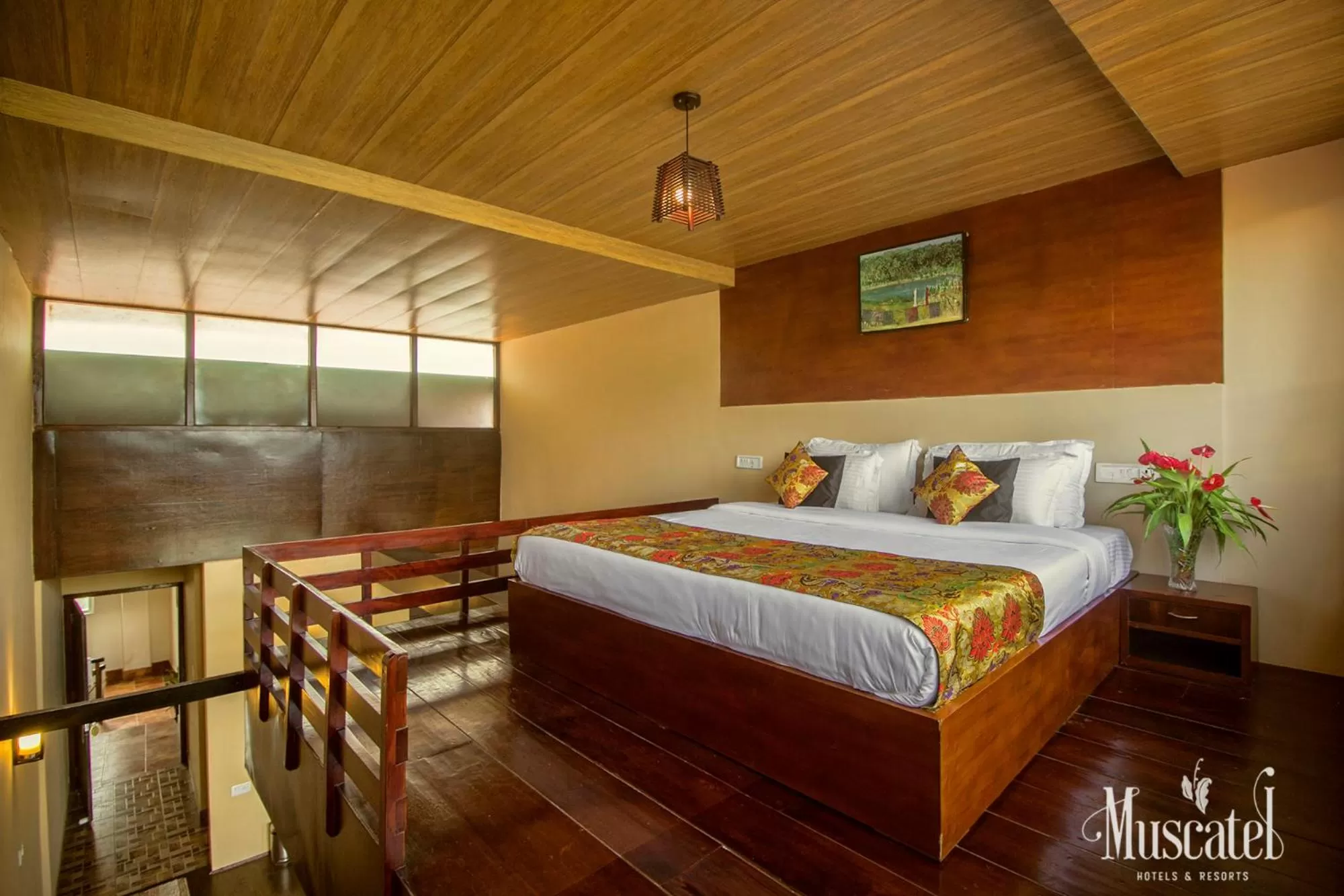 Bed in Muscatel Delamare - 200 Mts from MG Marg