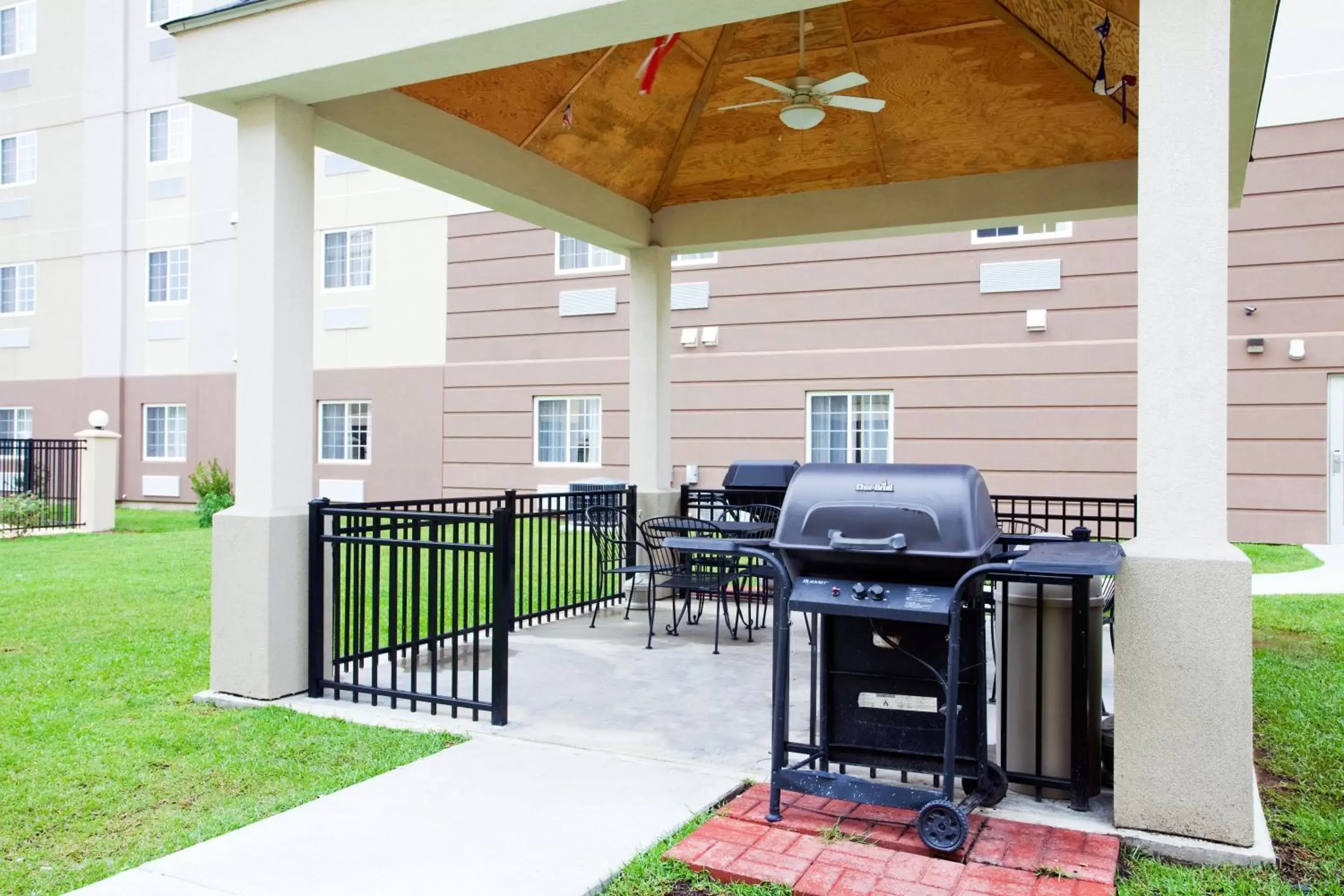 Other, BBQ Facilities in Candlewood Suites Jacksonville, an IHG Hotel