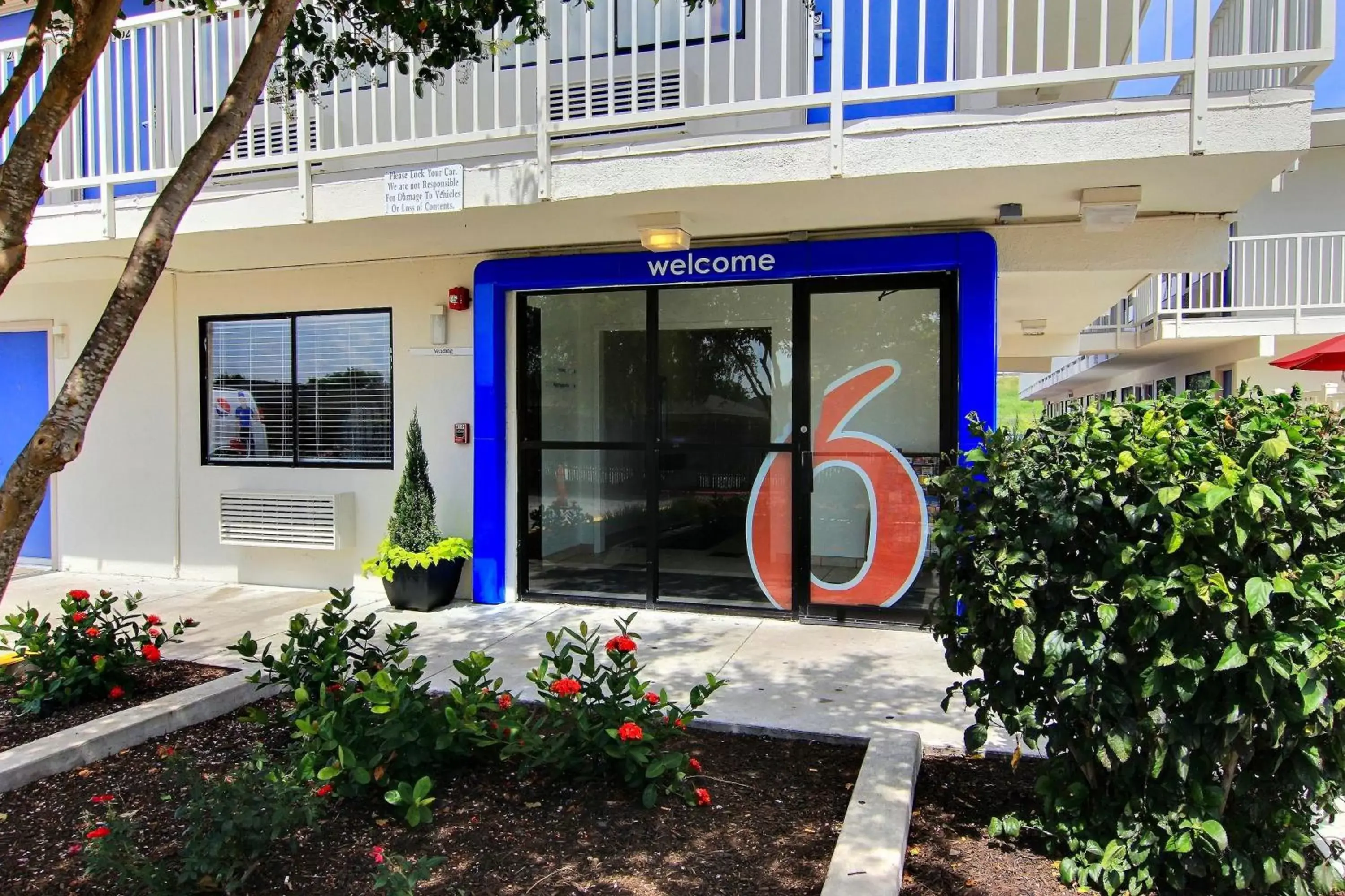 Facade/entrance in Motel 6-Corpus Christi, TX - Northwest