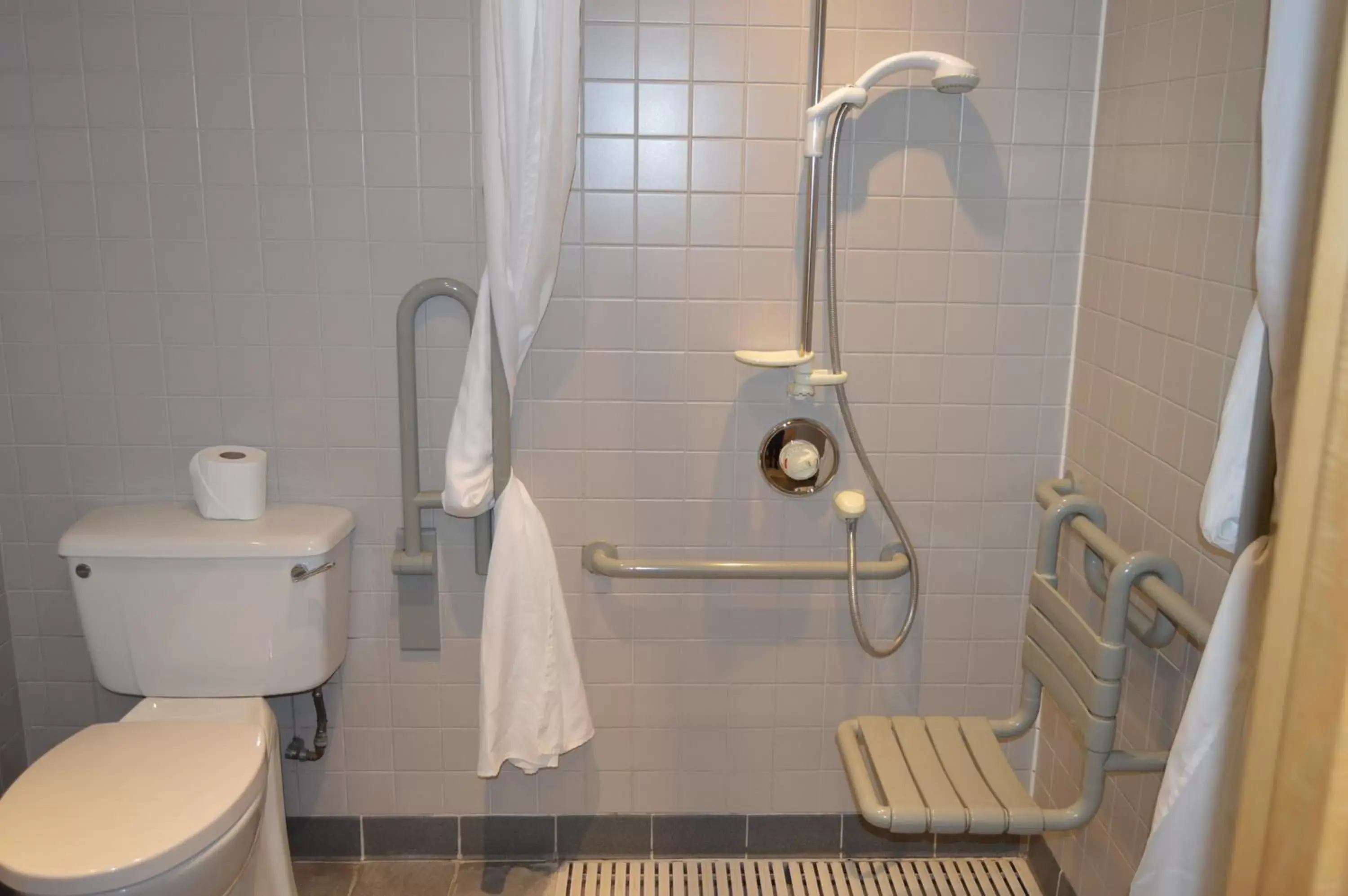 Bathroom in Canterbury Cathedral Lodge