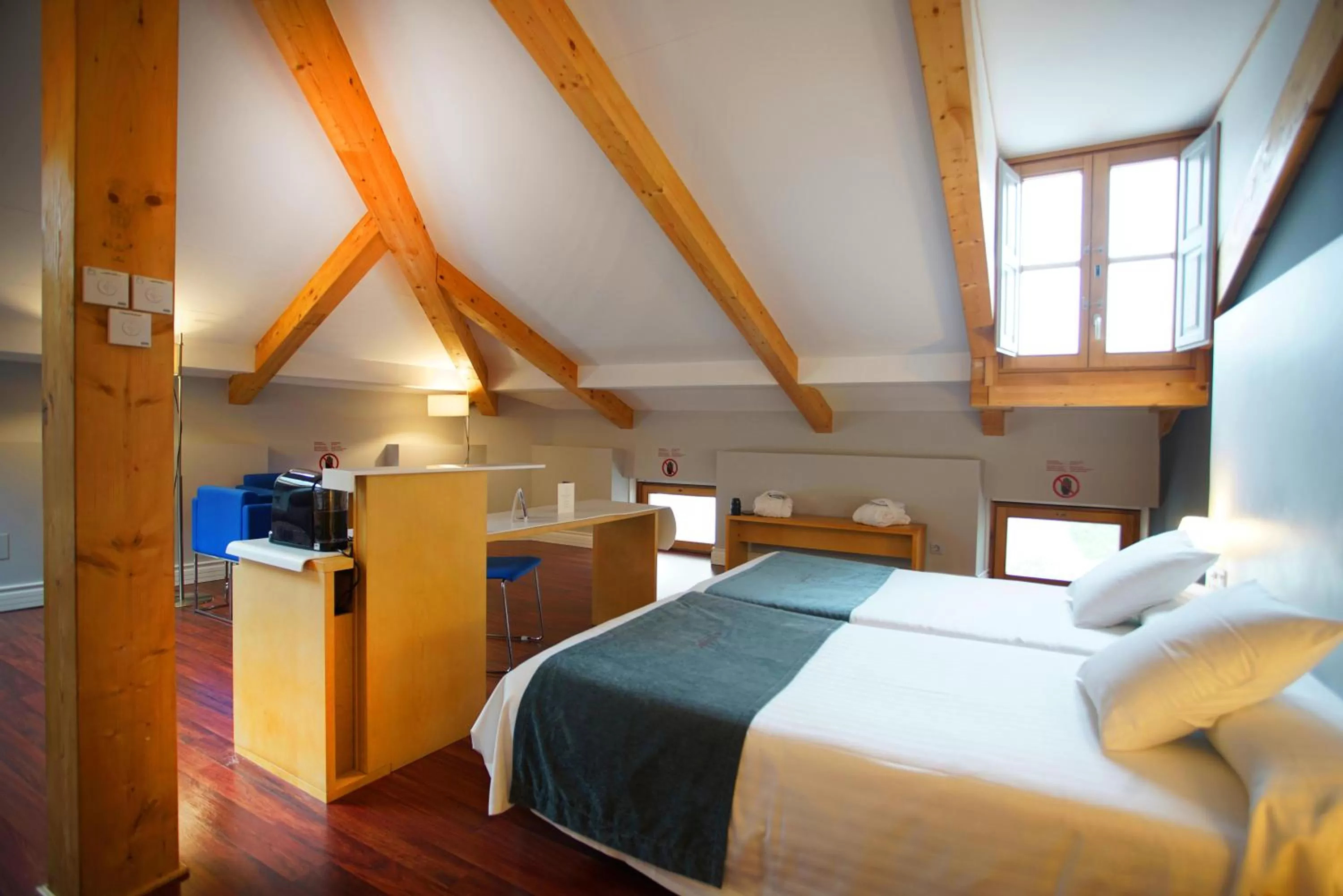 Photo of the whole room, Bed in Hotel El Coloquio