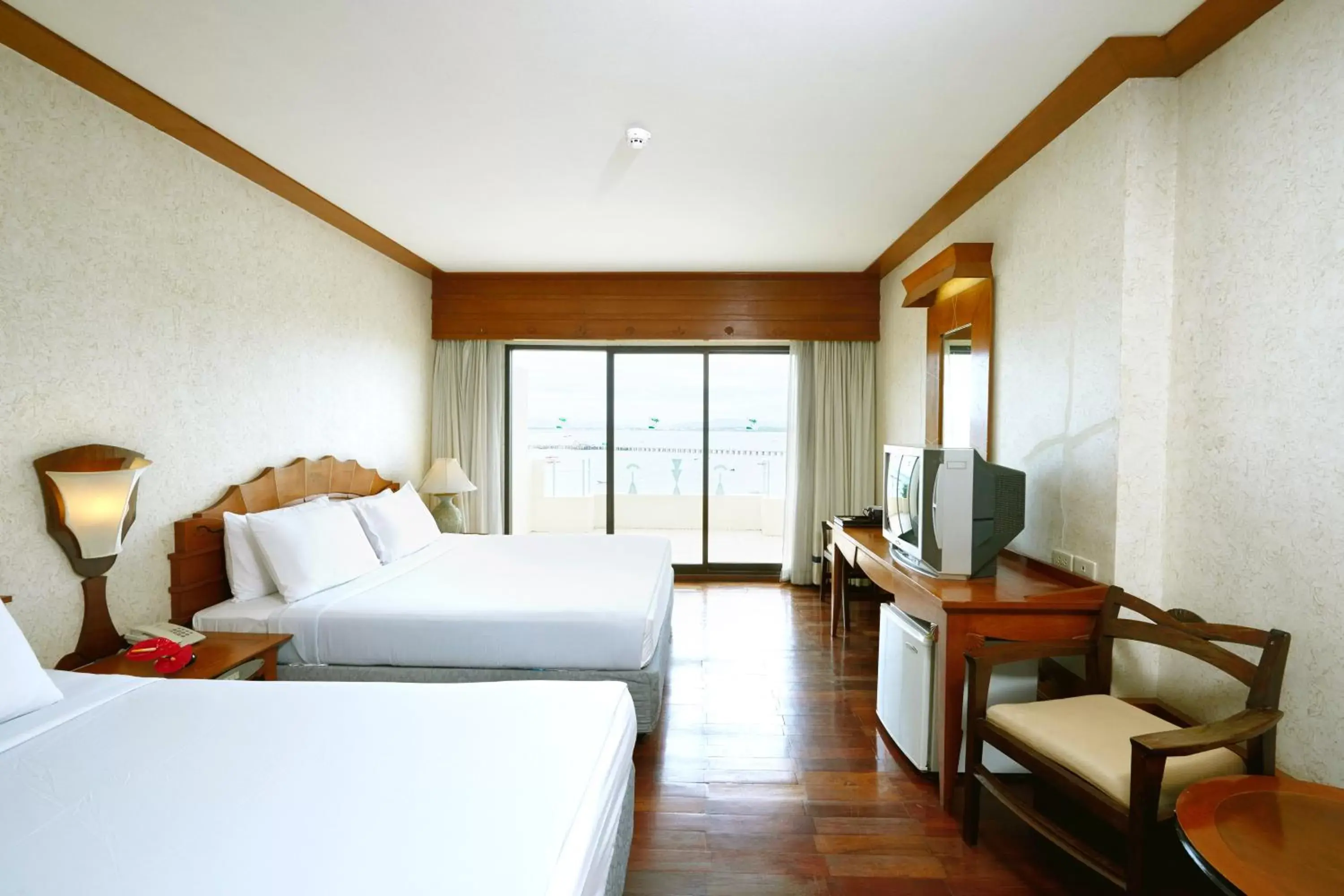 Bedroom, Seating Area in Garden Sea View Resort
