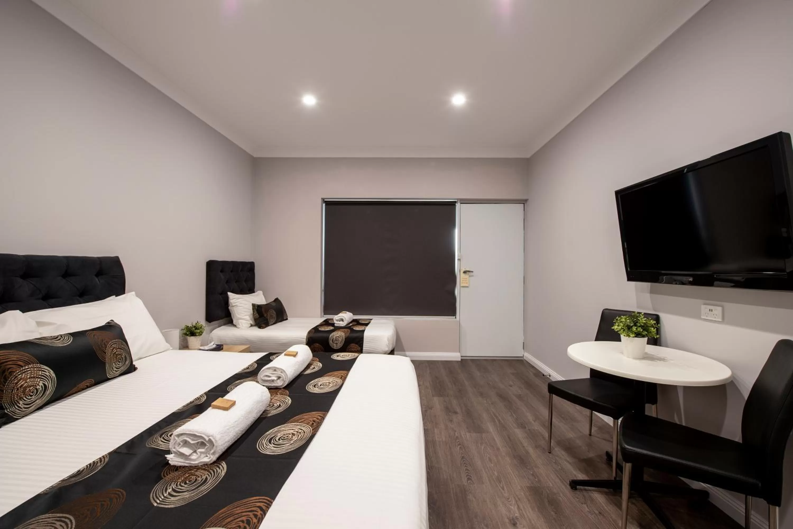 Bed in City Centre Motel Hotel