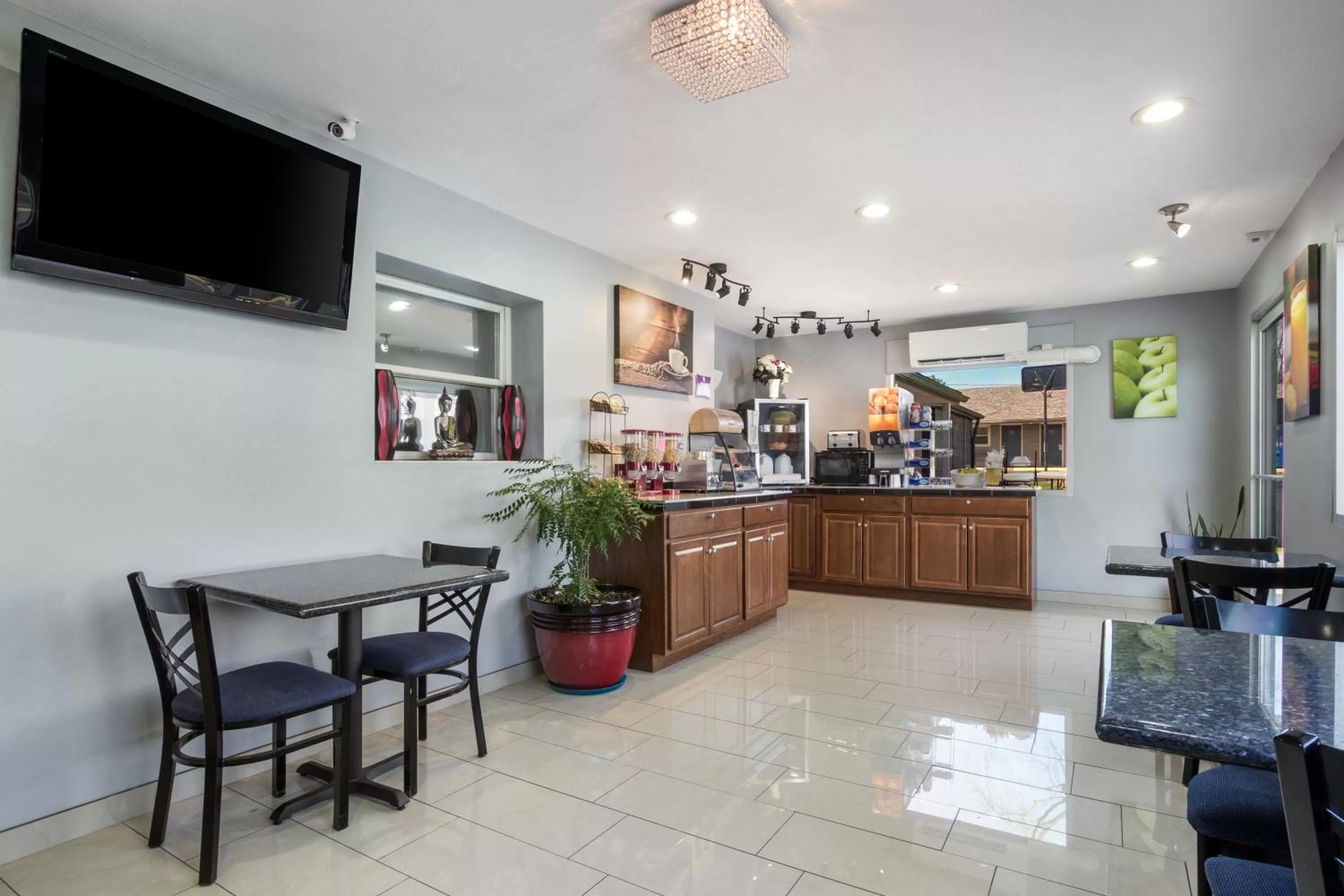 Knights Inn and Suites Salem