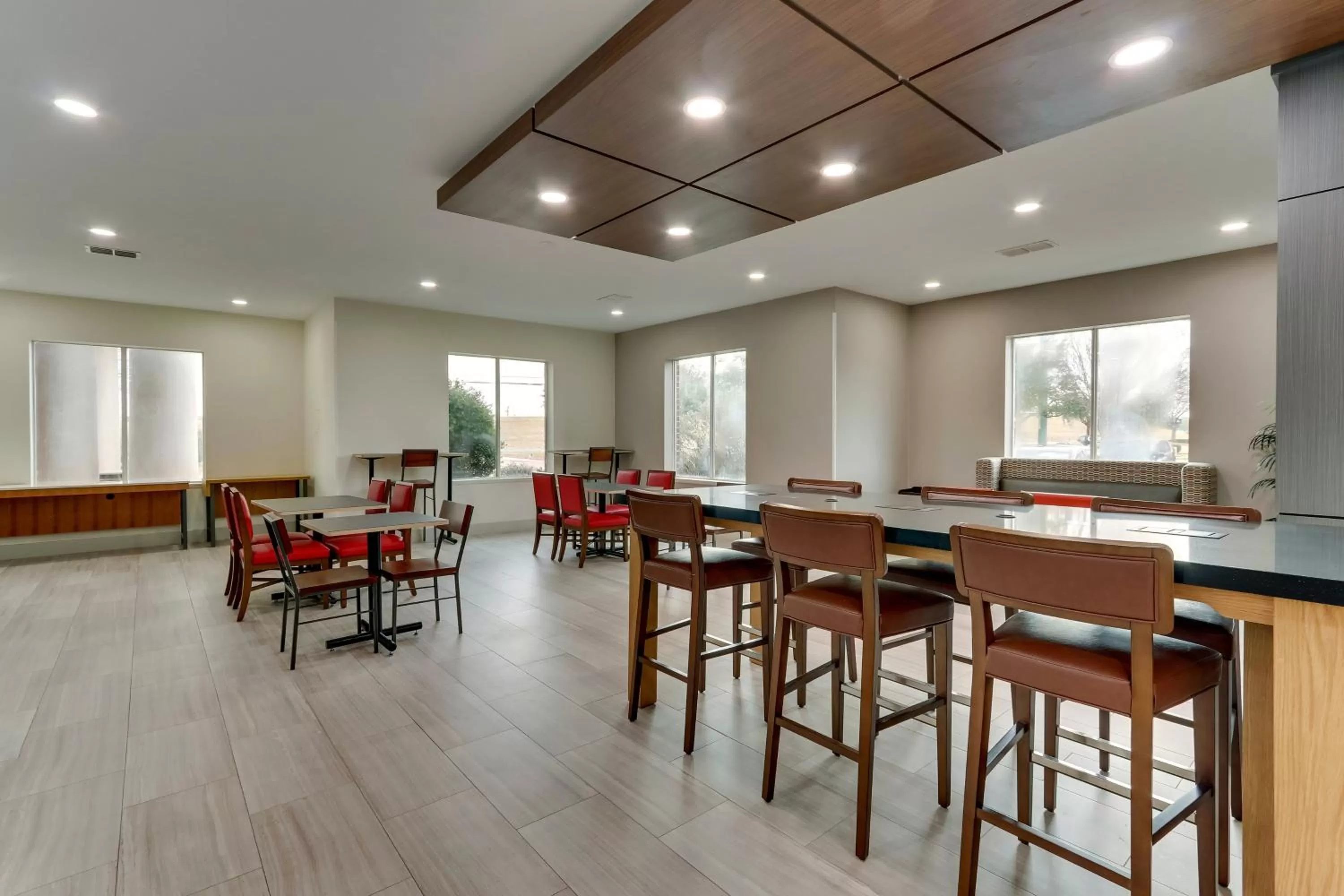 Breakfast in Holiday Inn Express & Suites Waxahachie by IHG