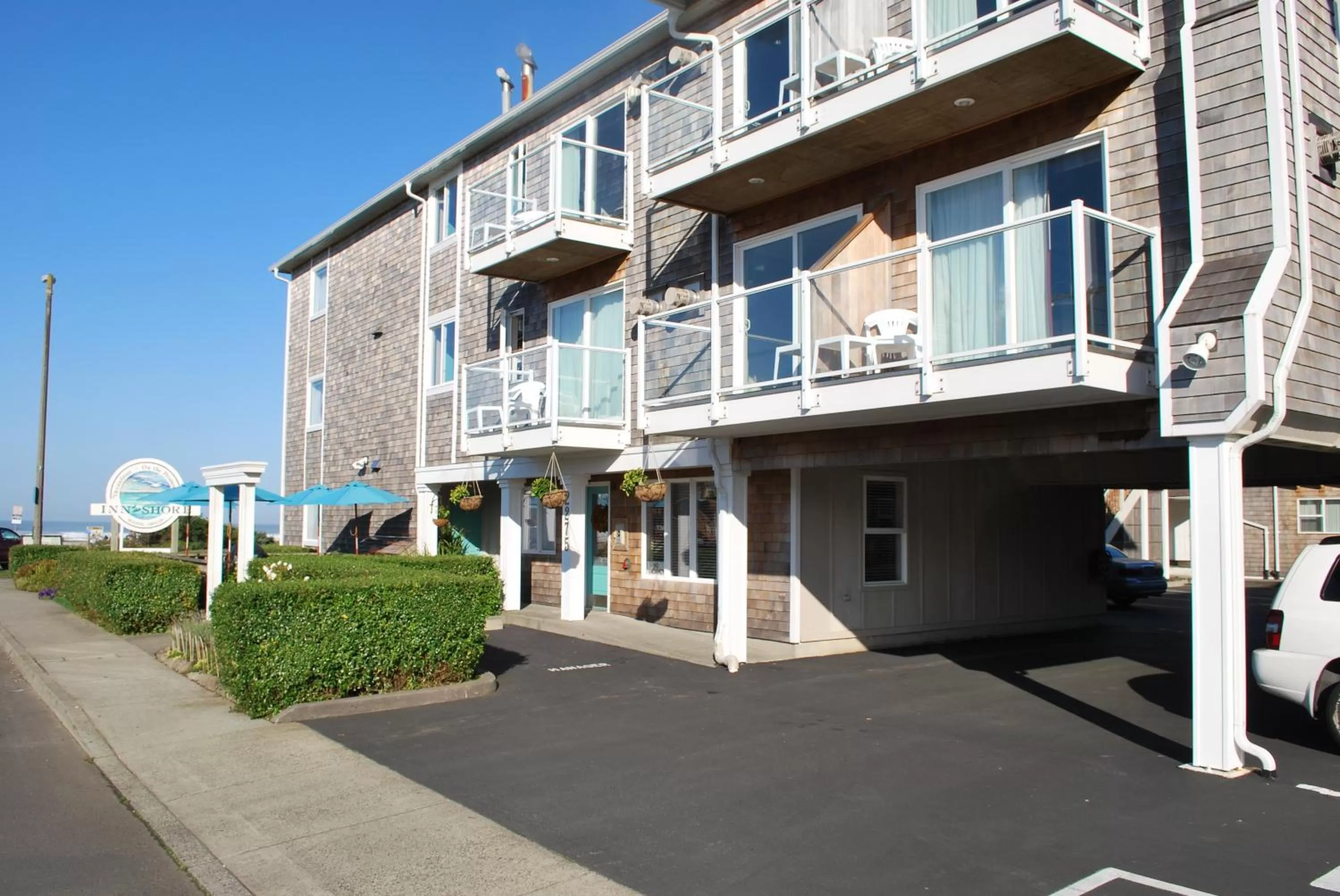 Facade/entrance, Property Building in Inn at the Shore