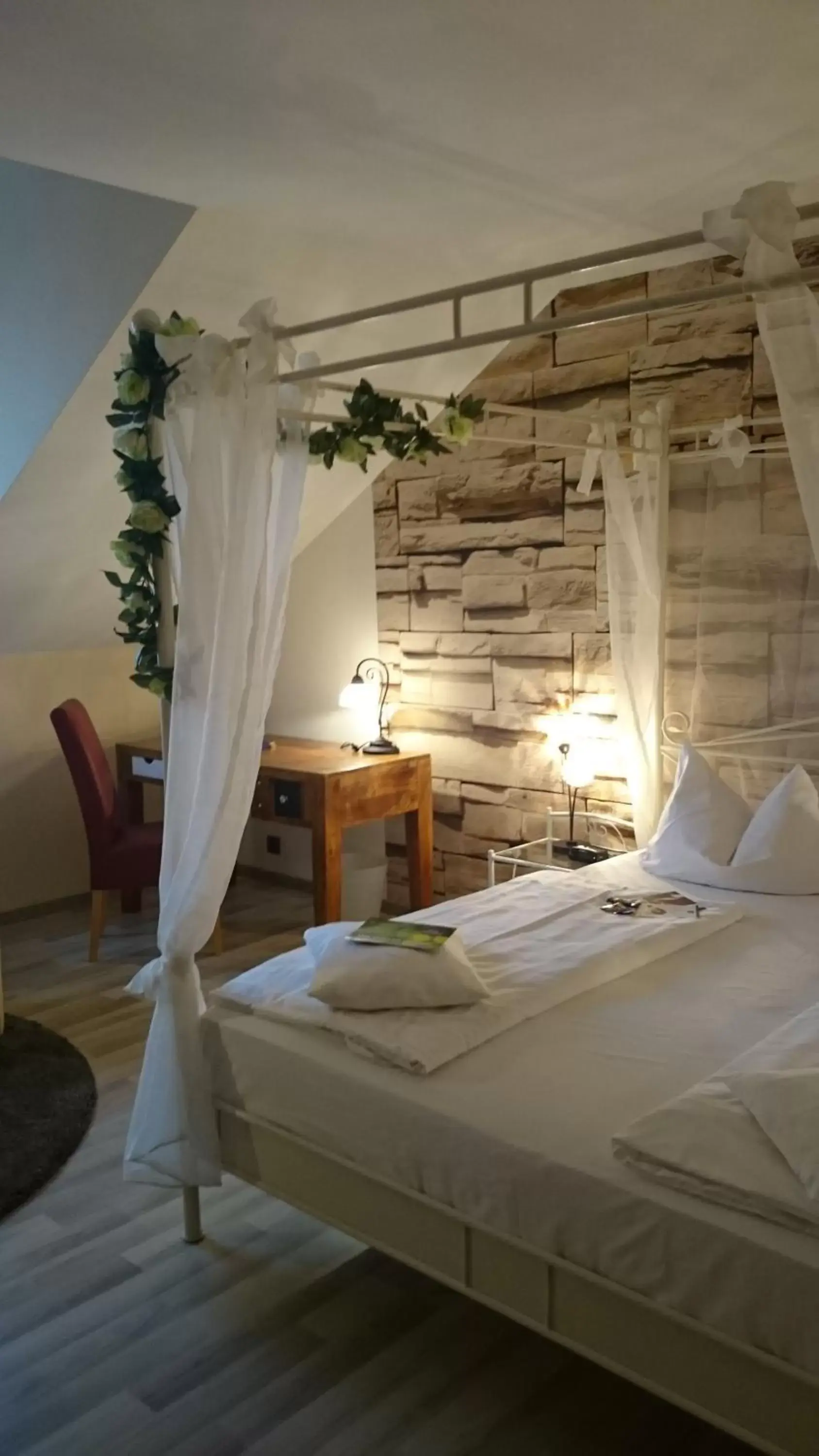 Bed in Best Western Hotel Rosenau