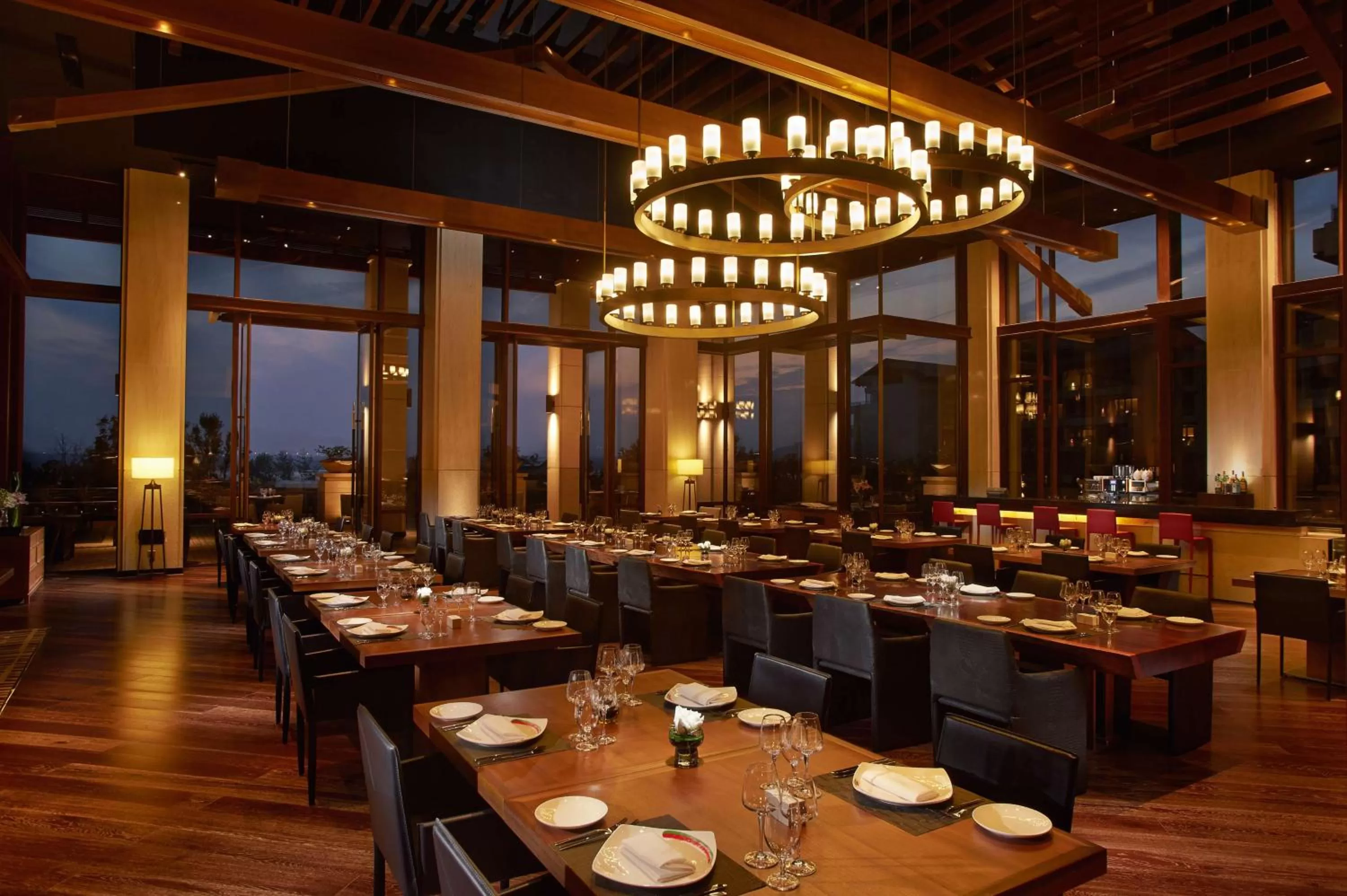 Restaurant/places to eat in Hilton Wuhan Optics Valley