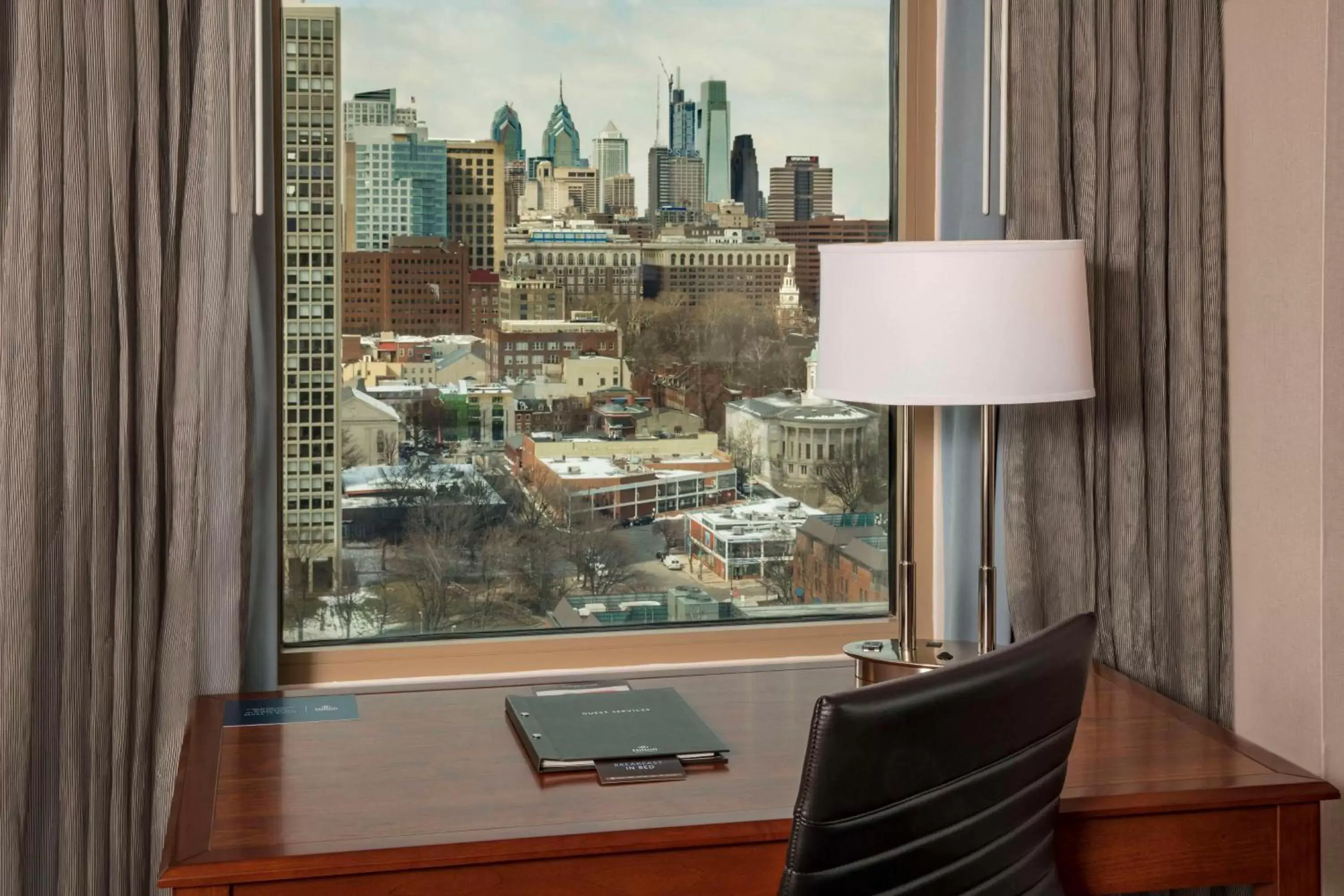 Bedroom in Hilton Philadelphia at Penn's Landing