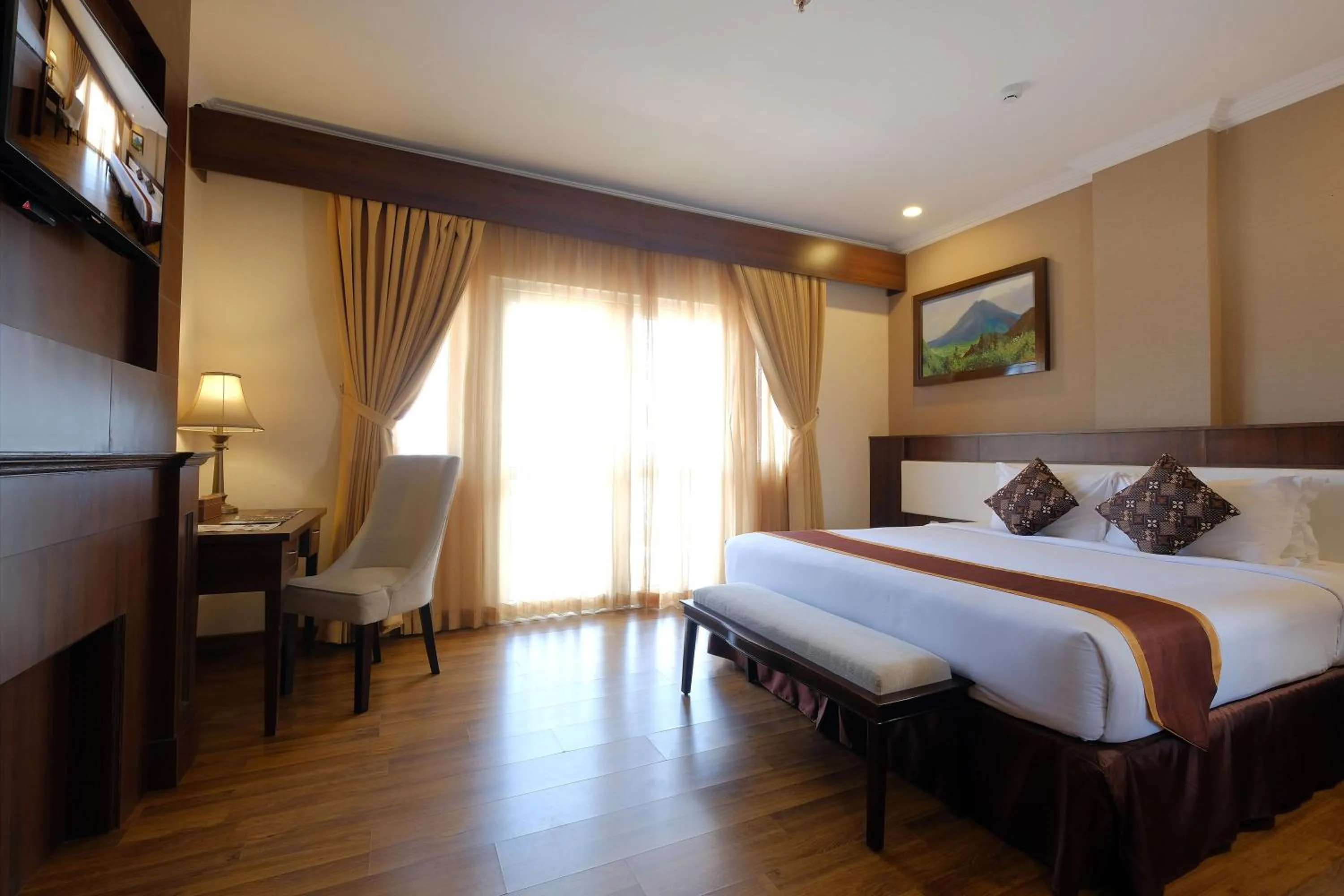 Bed in Royal Darmo Malioboro