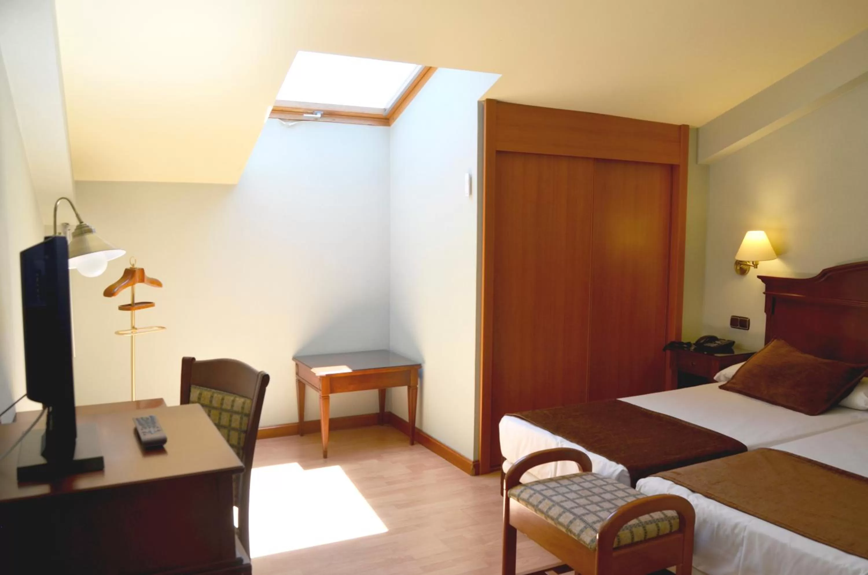 Day, Bed in Hotel Lasa Sport