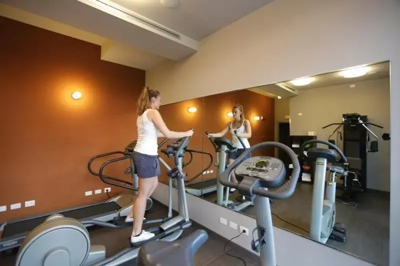 Fitness centre/facilities, Fitness Center/Facilities in Admiral Park Hotel