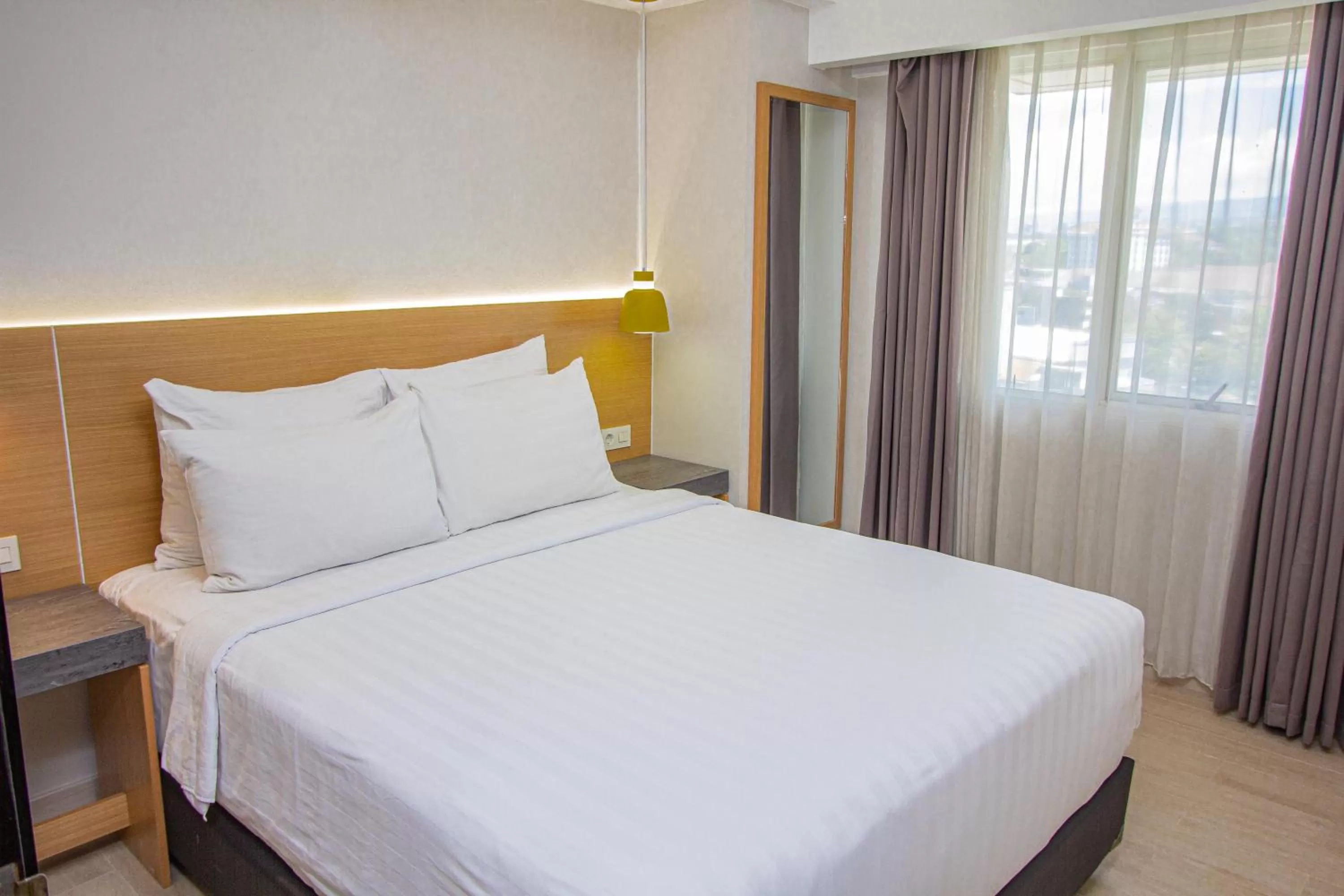 Bedroom, Bed in Grand Dafam Braga Bandung