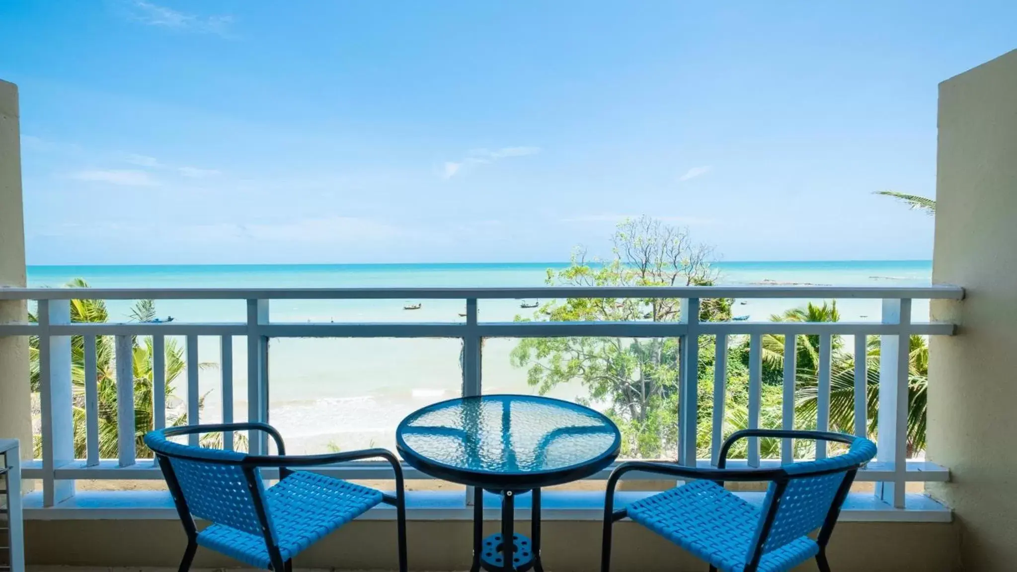 Balcony/Terrace in Royal Phala Cliff Beach Resort