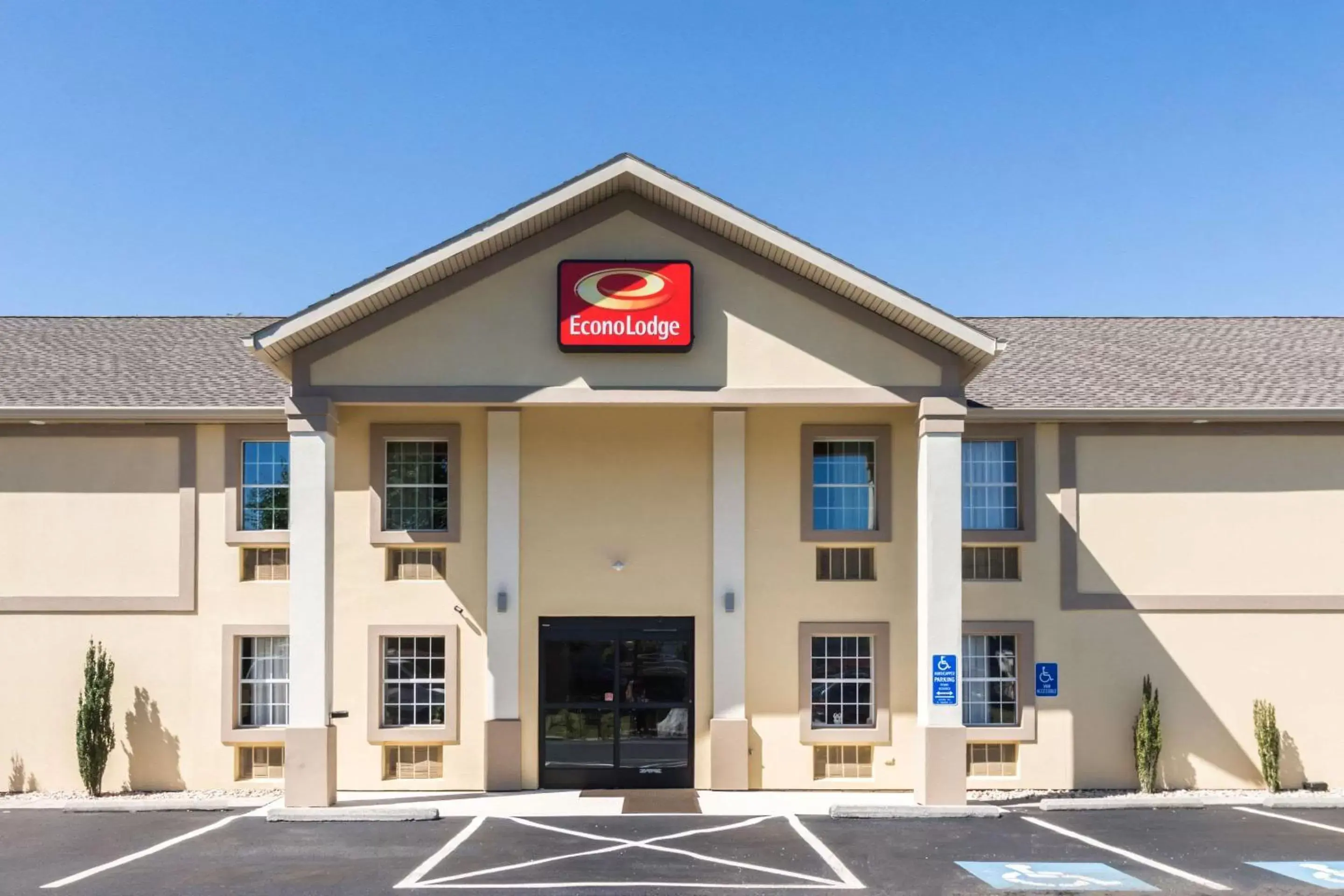Property building in Econo Lodge Harrisburg Southwest of Hershey Area