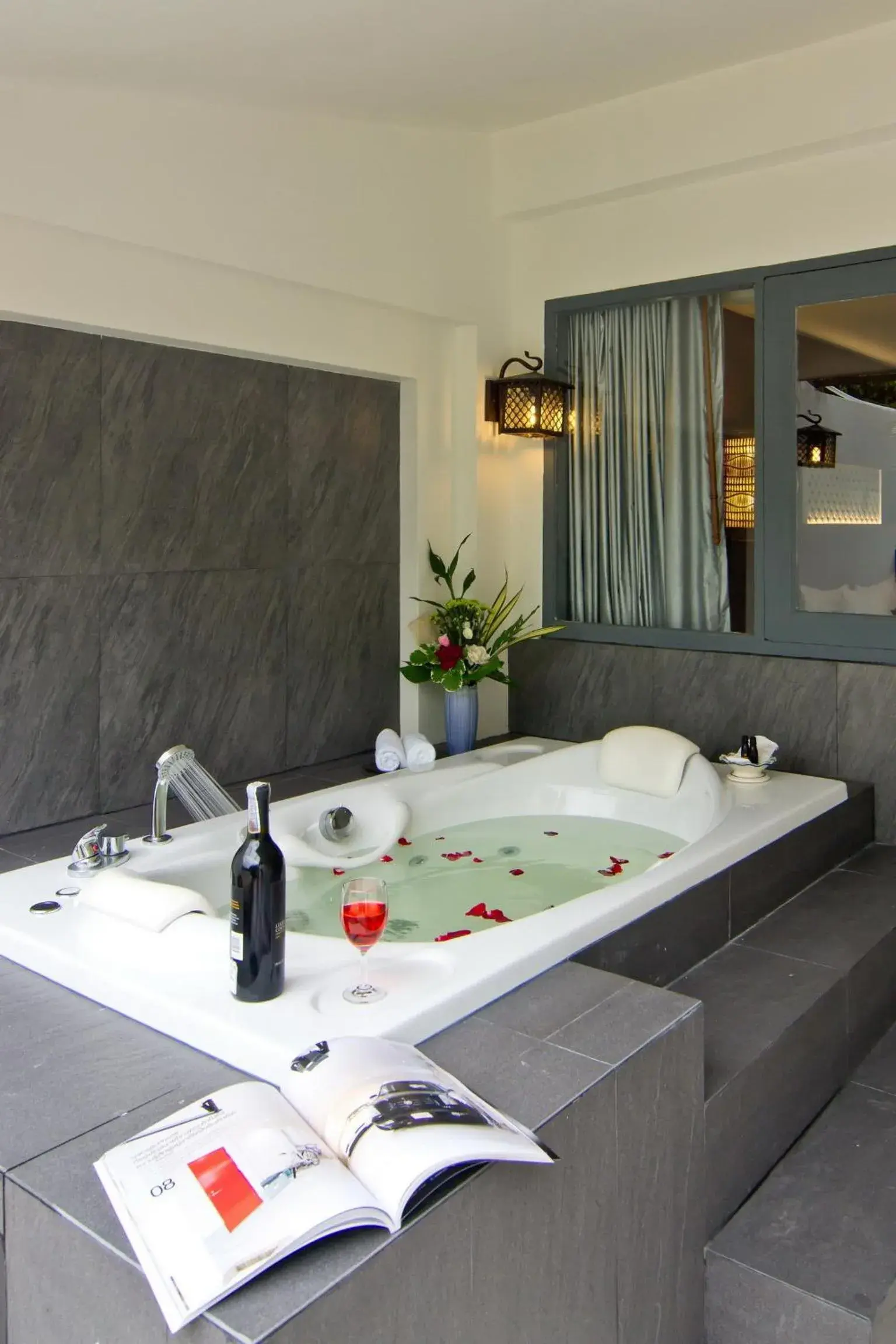 Bathroom in Sunshine Garden Resort Bathroom in Sunshine Garden Resort