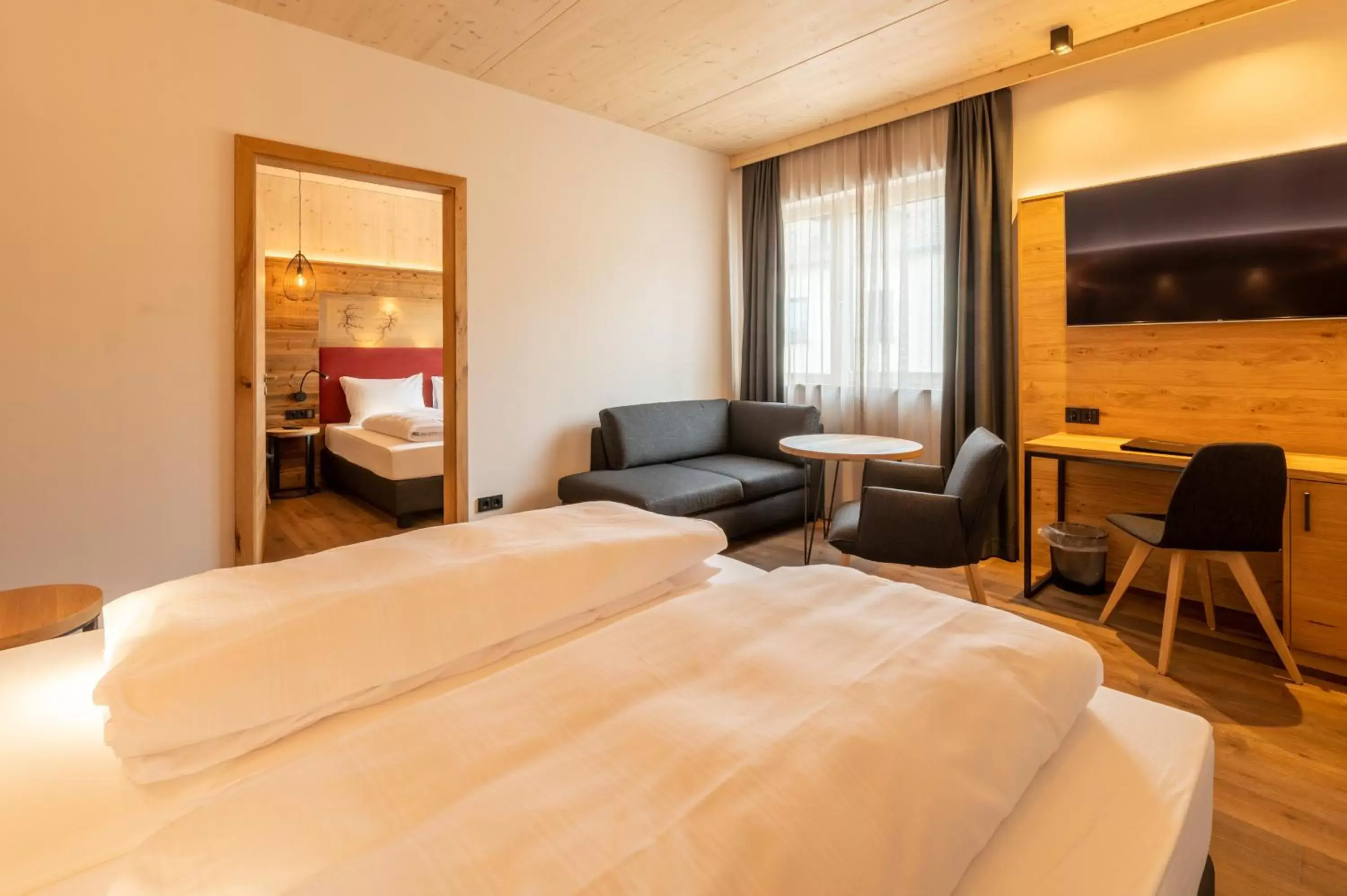 Photo of the whole room, Bed in Landhotel Zum Goldenen Kreuz