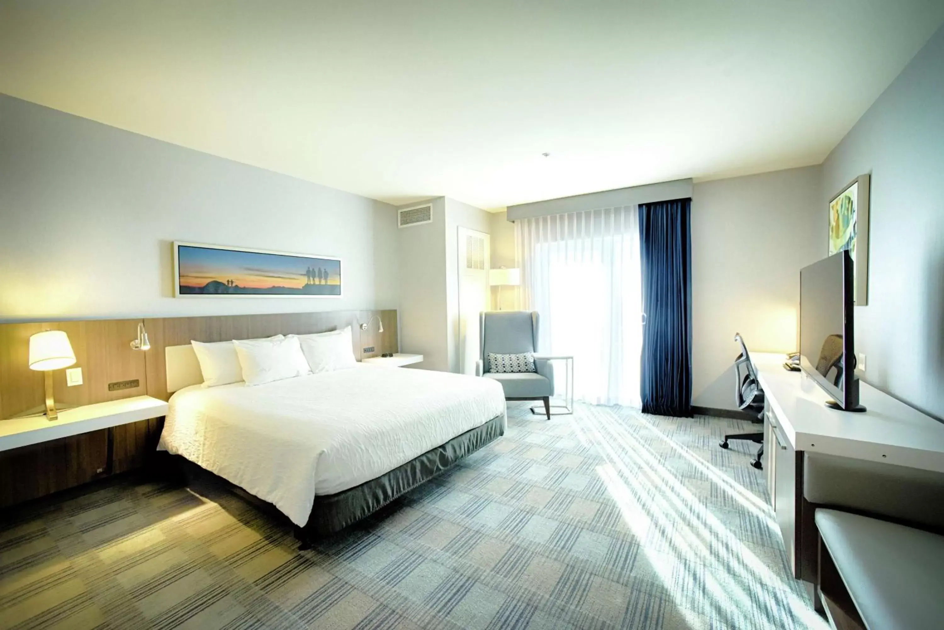 Bedroom, Bed in Hilton Garden Inn Santa Barbara/Goleta