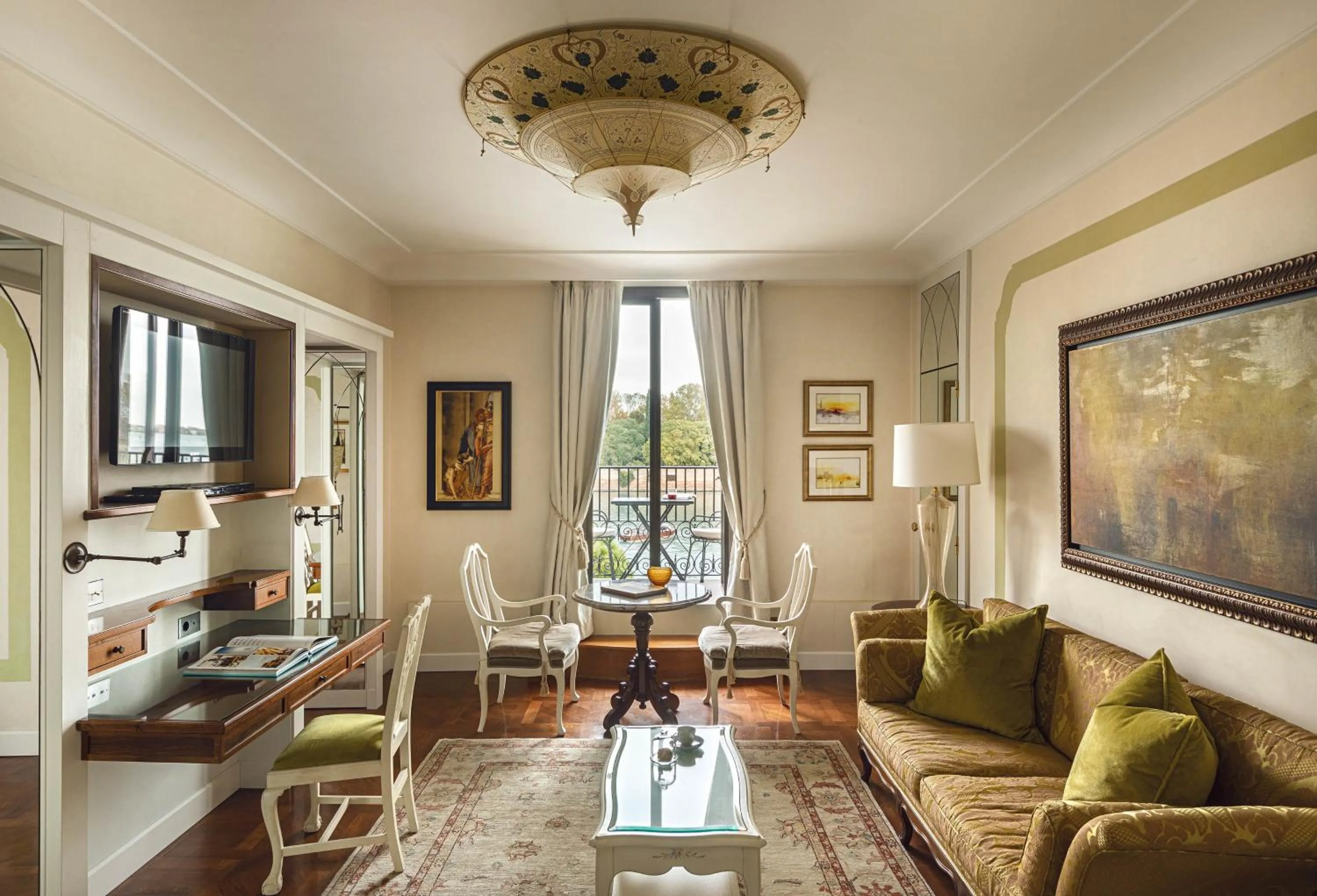 Living room in Hotel Cipriani, A Belmond Hotel, Venice