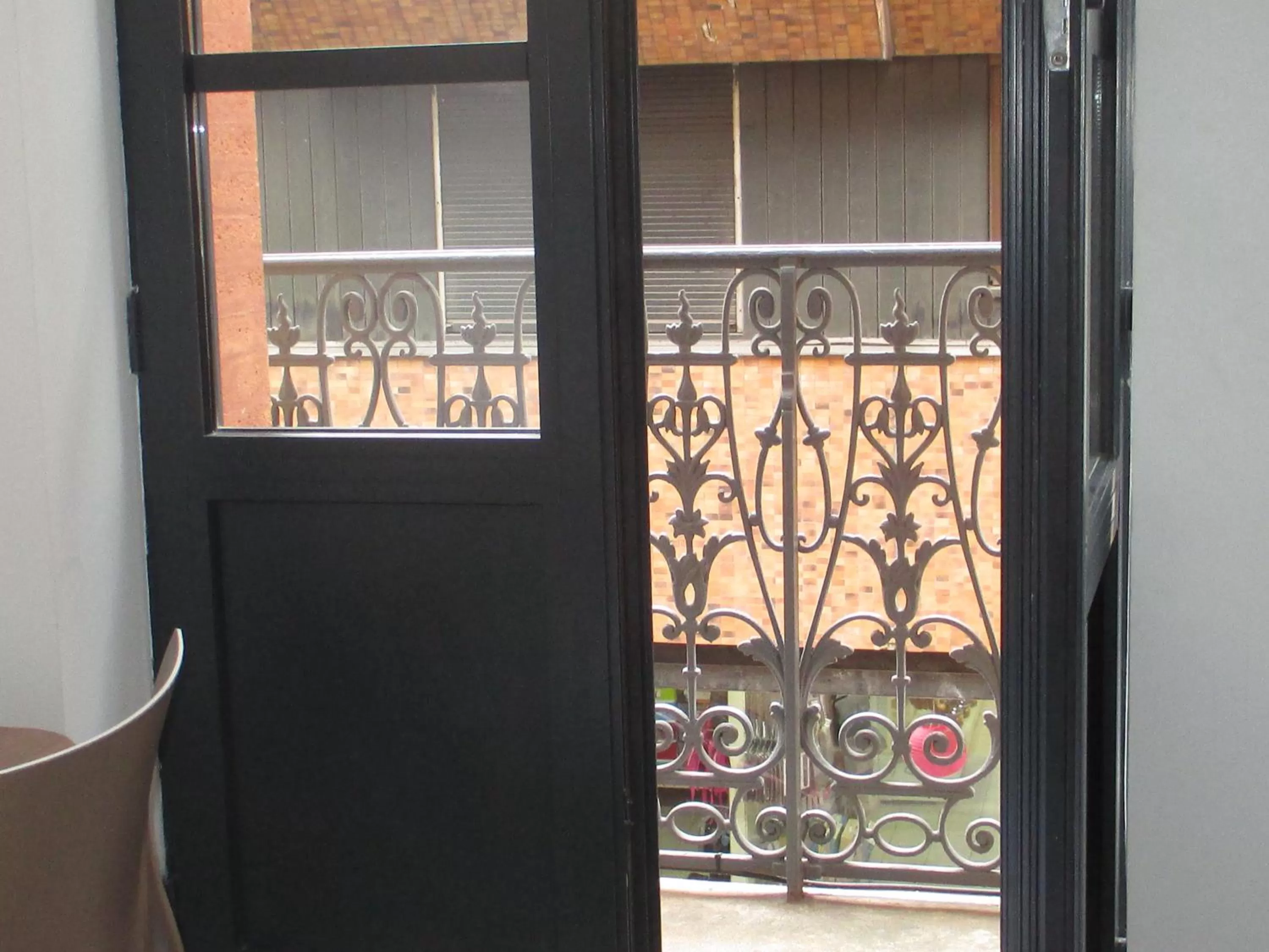 Balcony/Terrace in Hôtel le Pastel