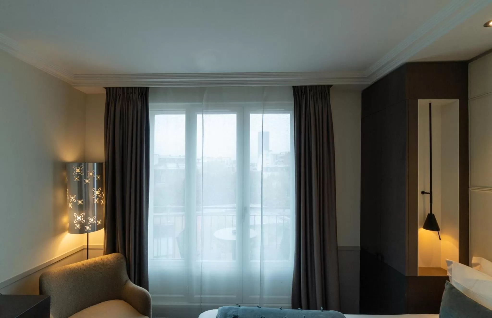 View (from property/room), Bed in Hotel Villa Saxe Eiffel