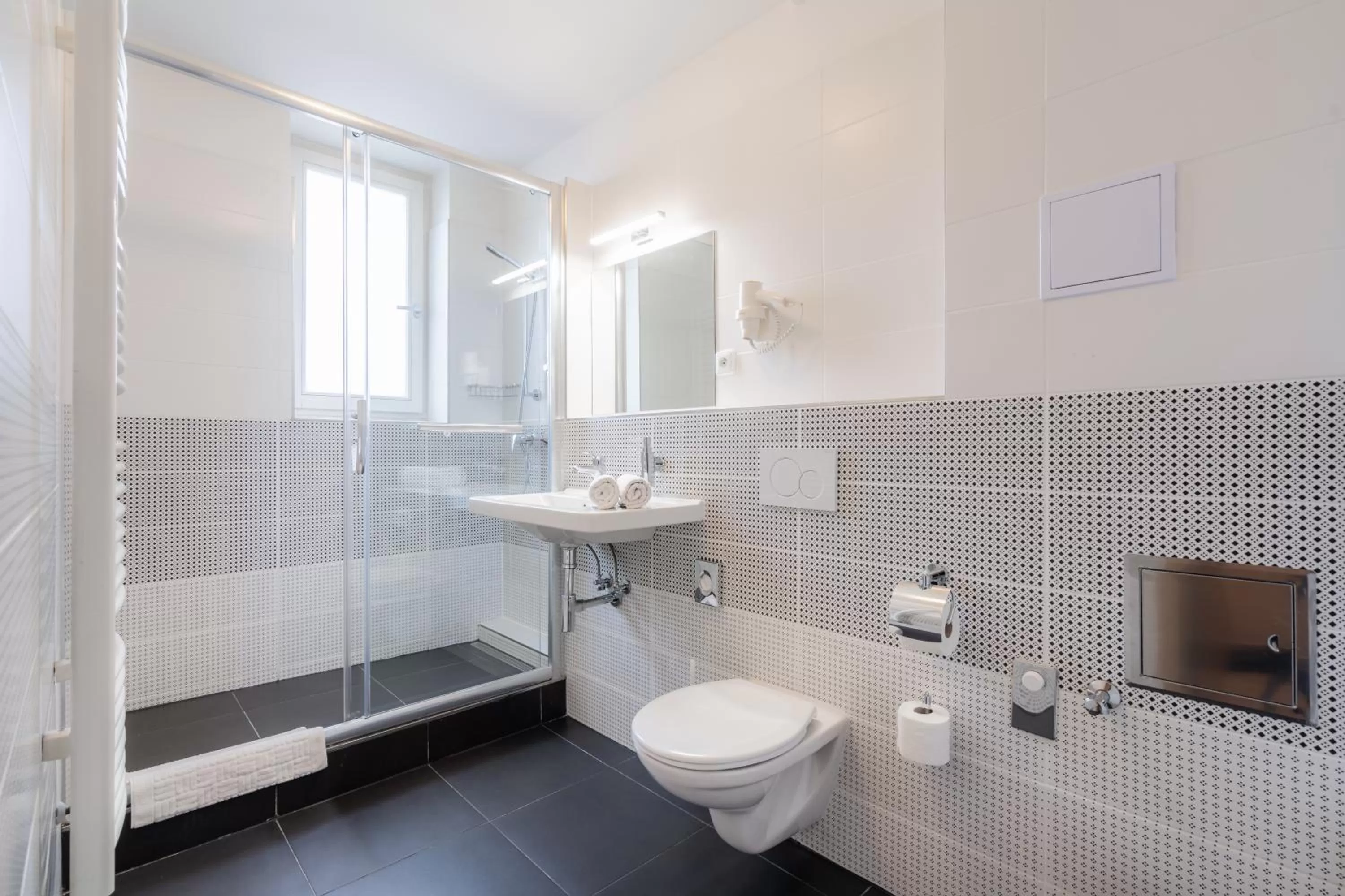 Bathroom in EA ApartHotel Melantrich