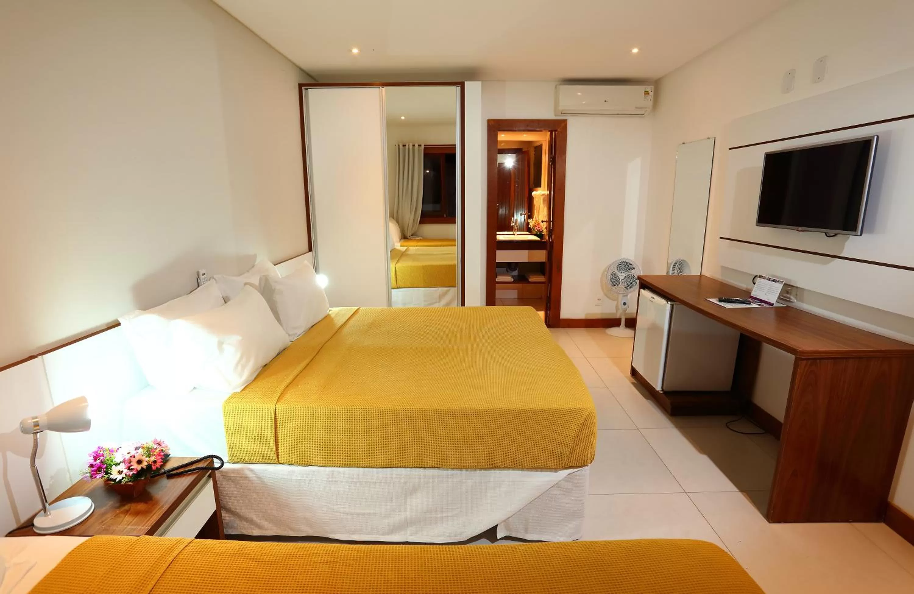 Triple Room in Hotel Flamingo Beach by HC