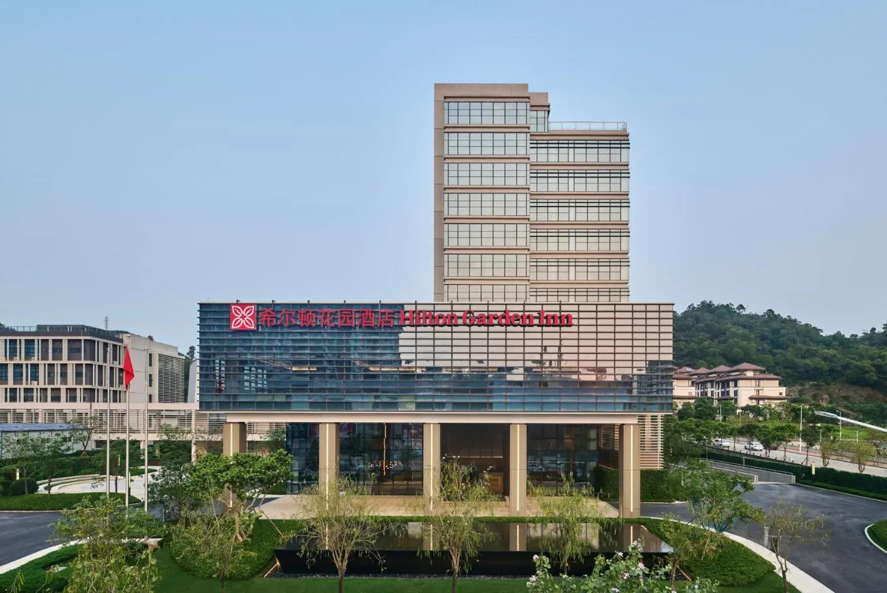 Property building in Hilton Garden Inn Zhuhai Jinan University Property building in Hilton Garden Inn Zhuhai Jinan University