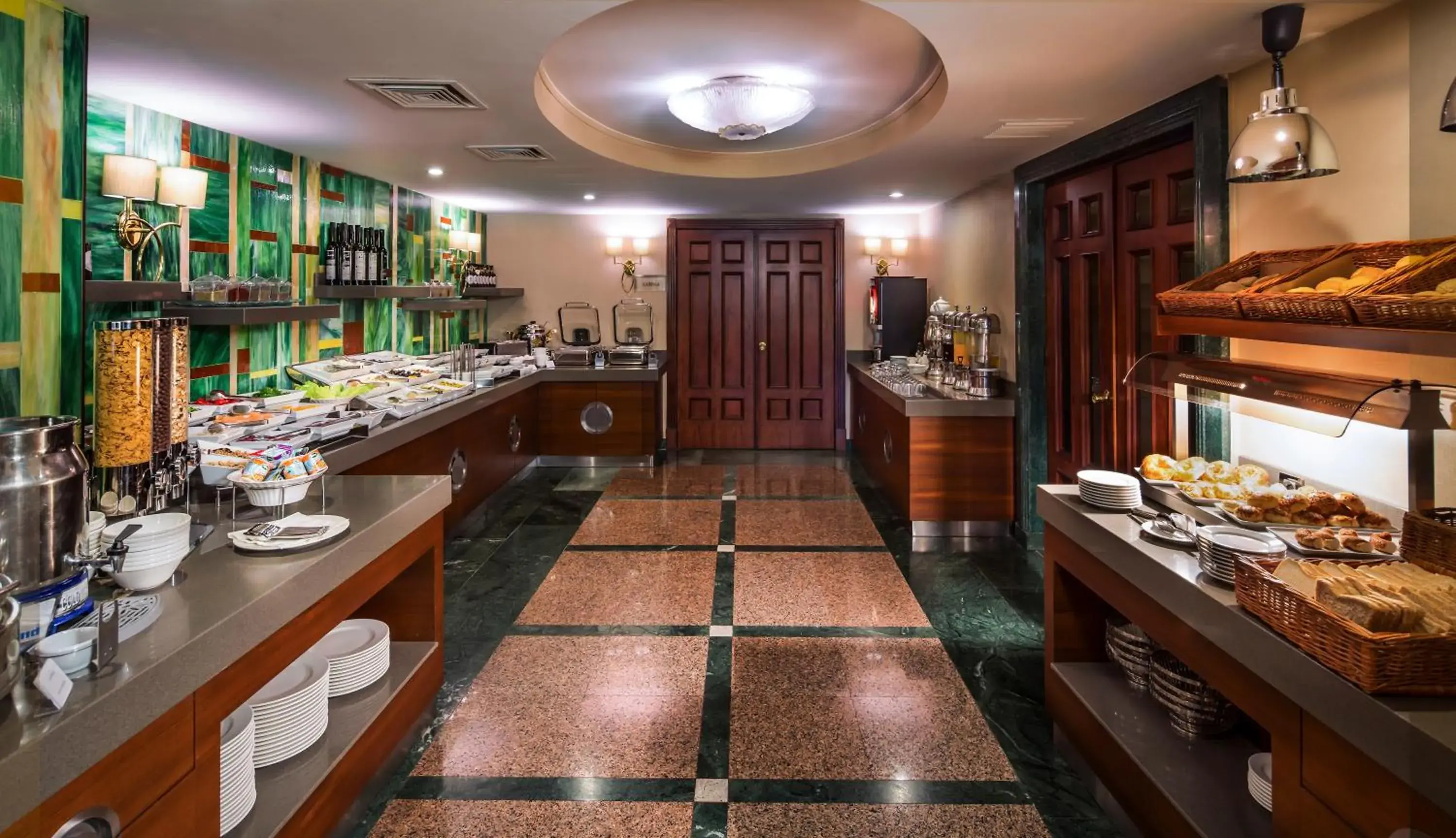 Restaurant/places to eat in Titanic Comfort Sisli