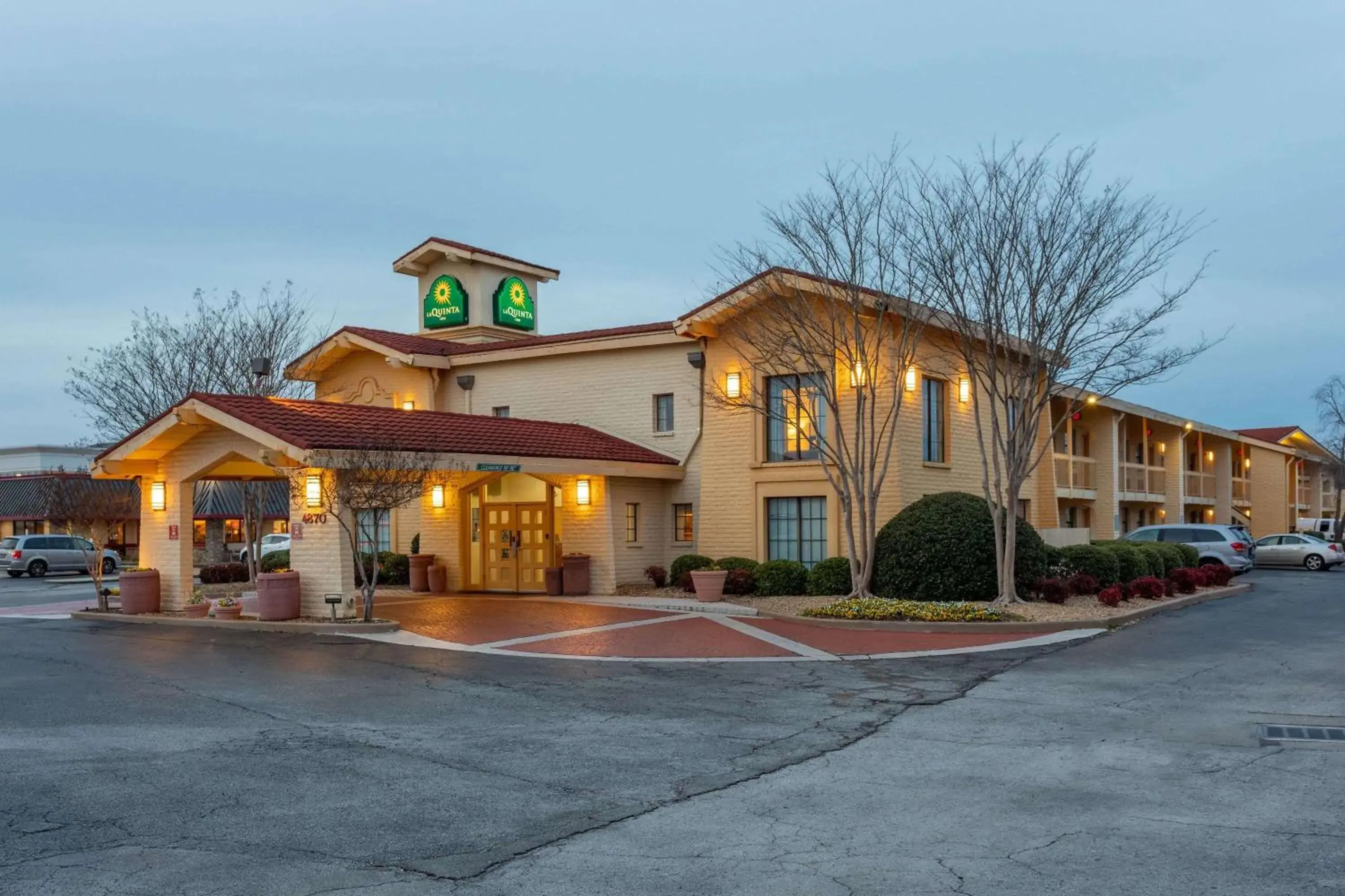 Property Building in La Quinta Inn by Wyndham Huntsville Research Park