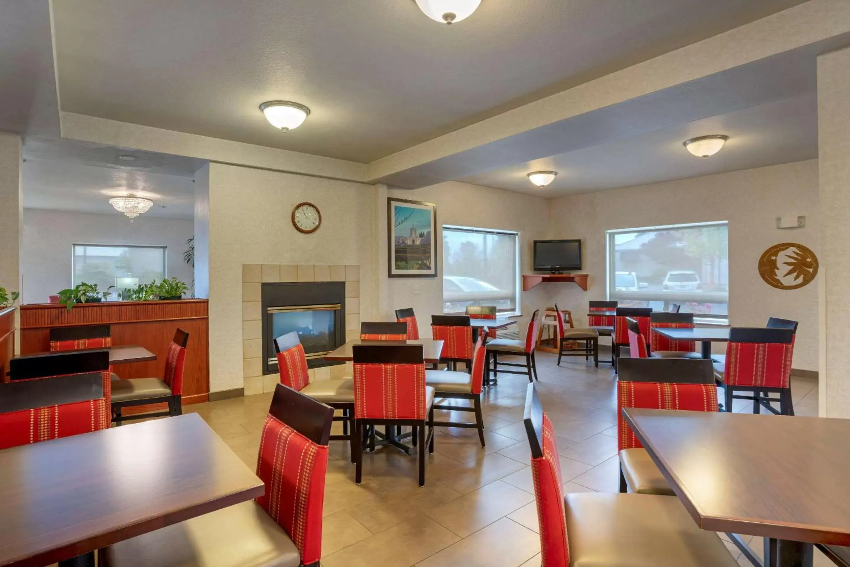 Restaurant/Places to Eat in Comfort Inn & Suites Salem