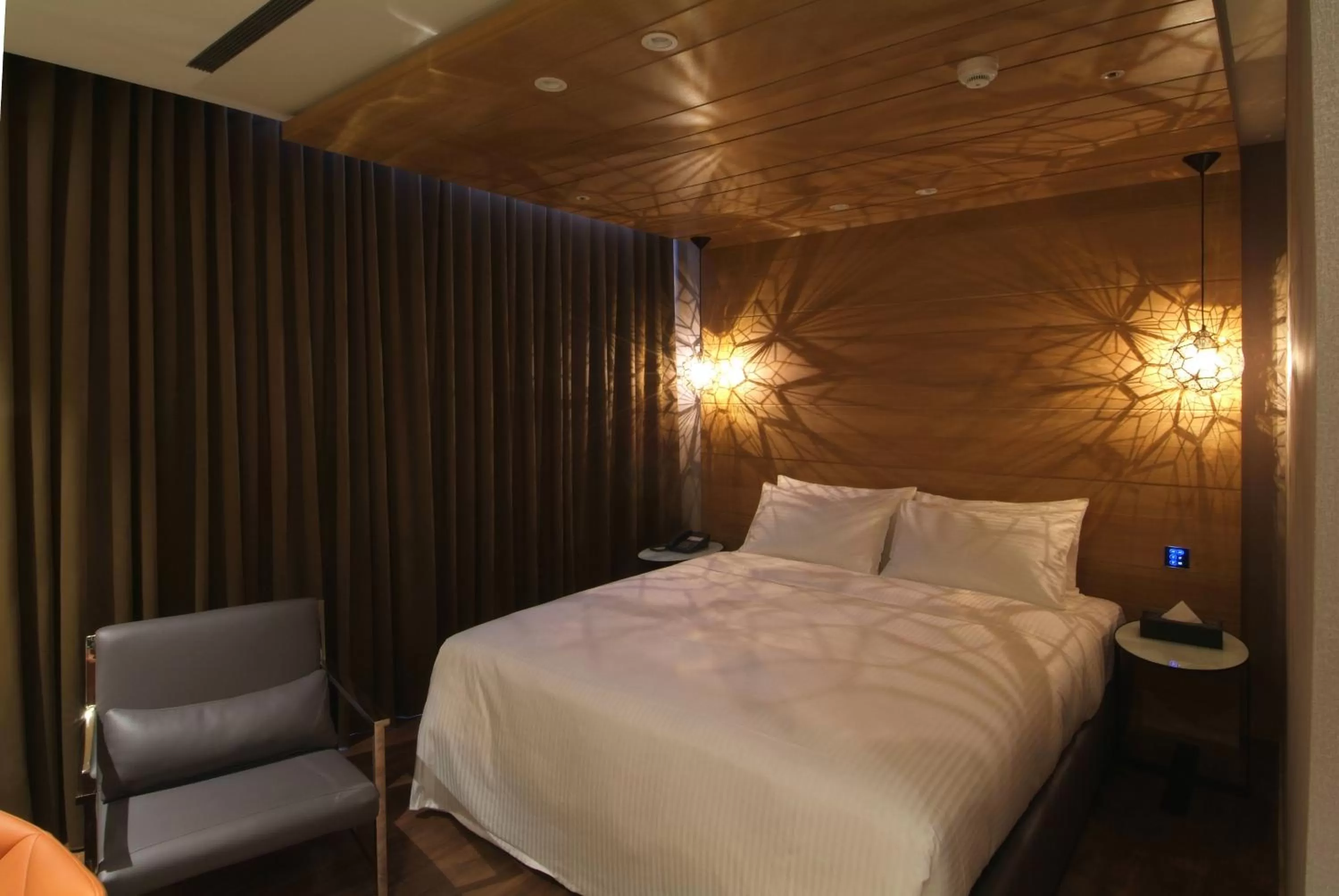 Photo of the whole room, Bed in The Cloud Hotel