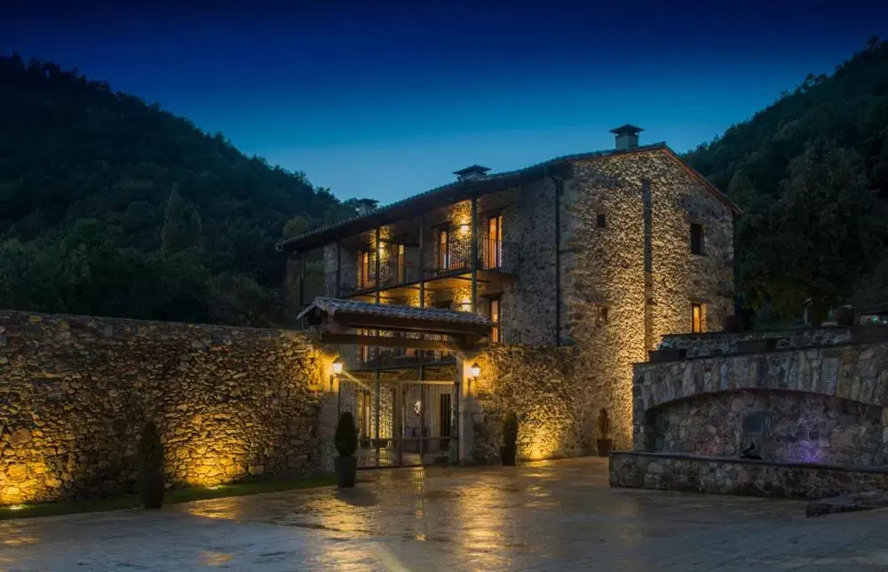 Facade/entrance, Property Building in La Casassa de Ribes