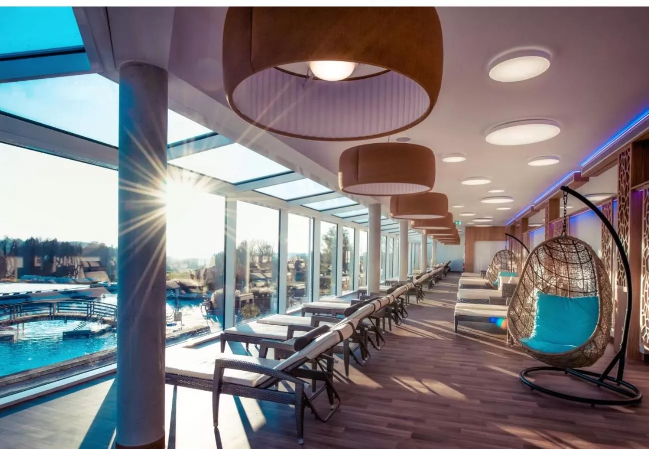 Hot Spring Bath in Ströbinger Hof - Therme Wellness Resort