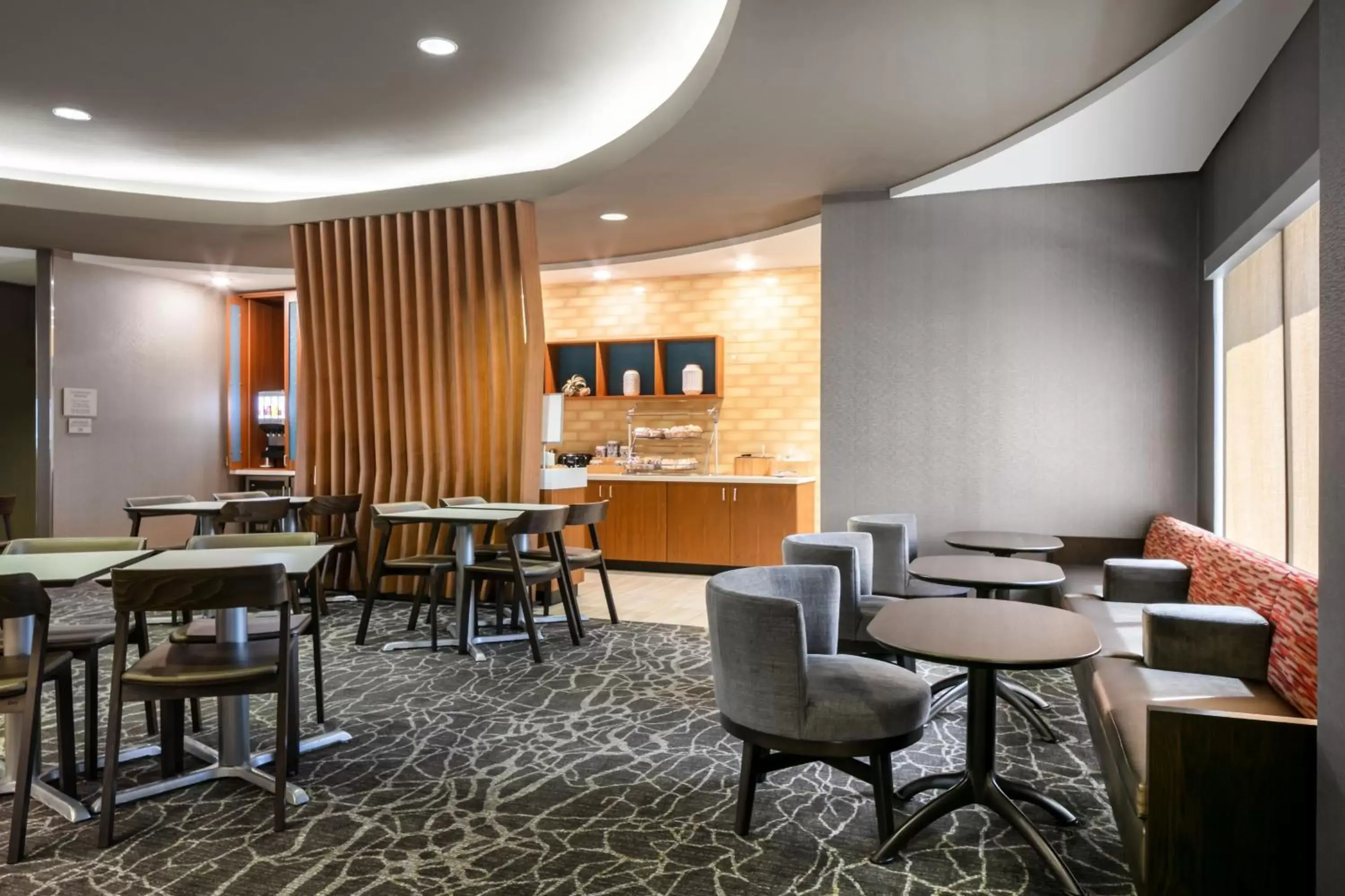 Breakfast, Restaurant/Places to Eat in SpringHill Suites by Marriott Cheyenne