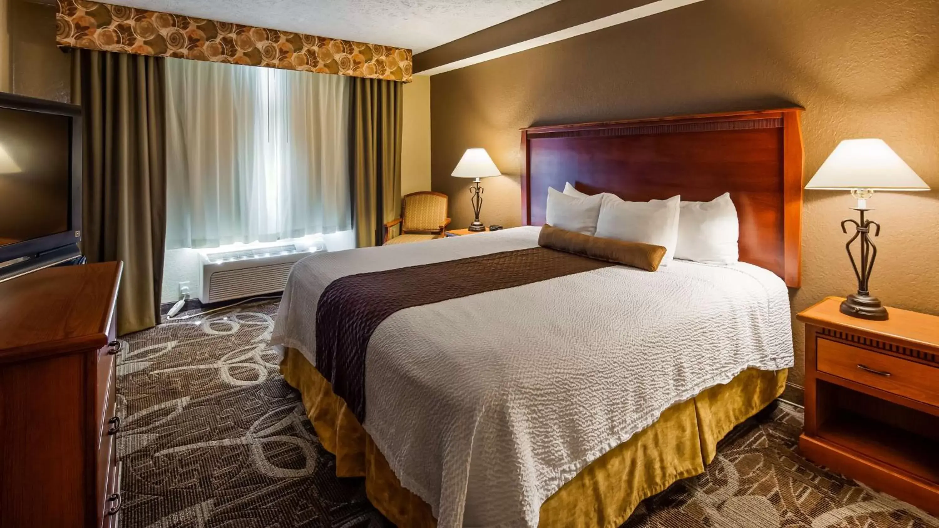 Photo of the whole room, Bed in Best Western Plus Mid Nebraska Inn & Suites