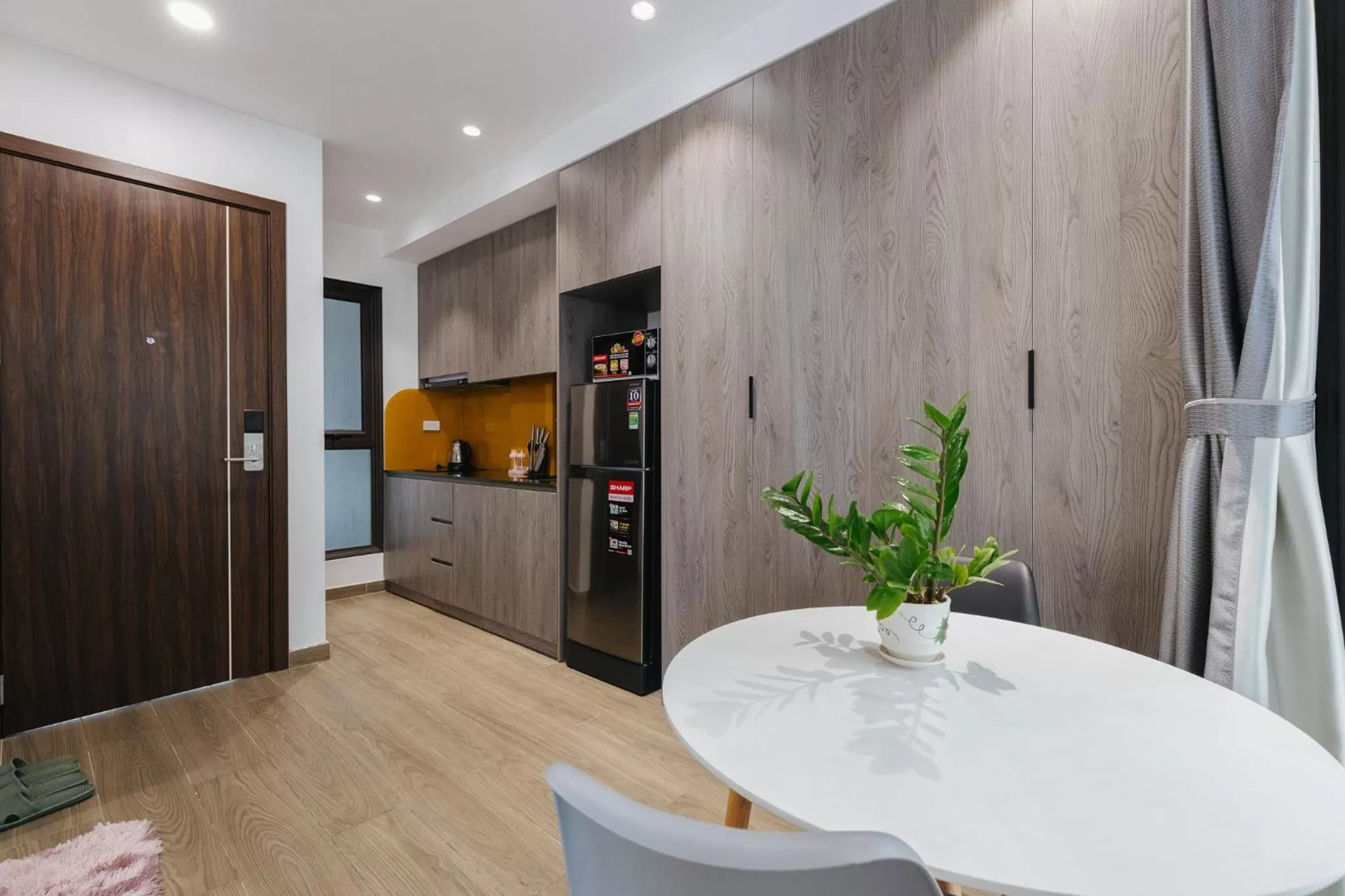 Kitchen or kitchenette in LUCK APART 8 - Hanoi Westlake Balcony Studio