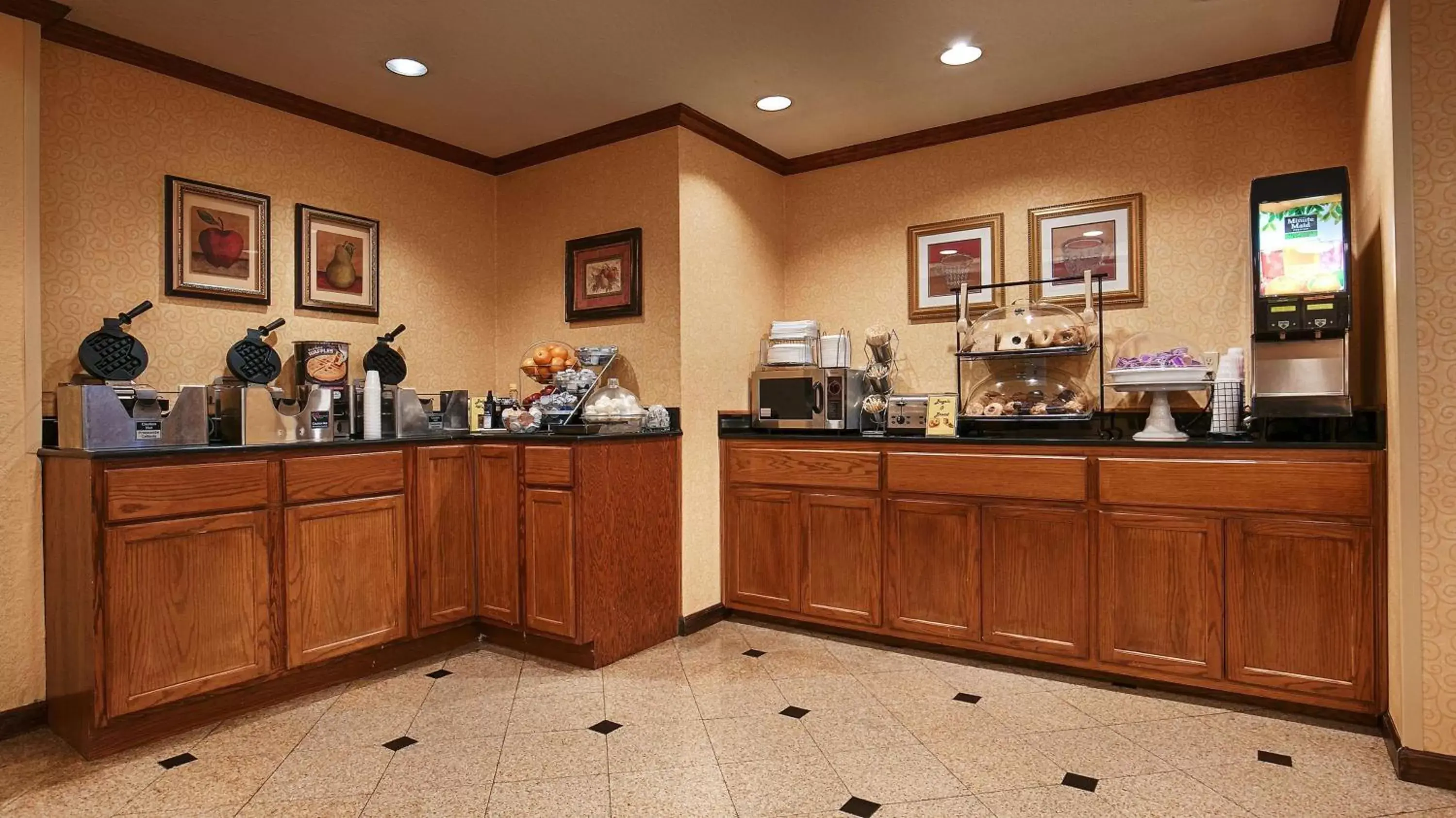 Restaurant/places to eat in Best Western Alamo Suites Downtown