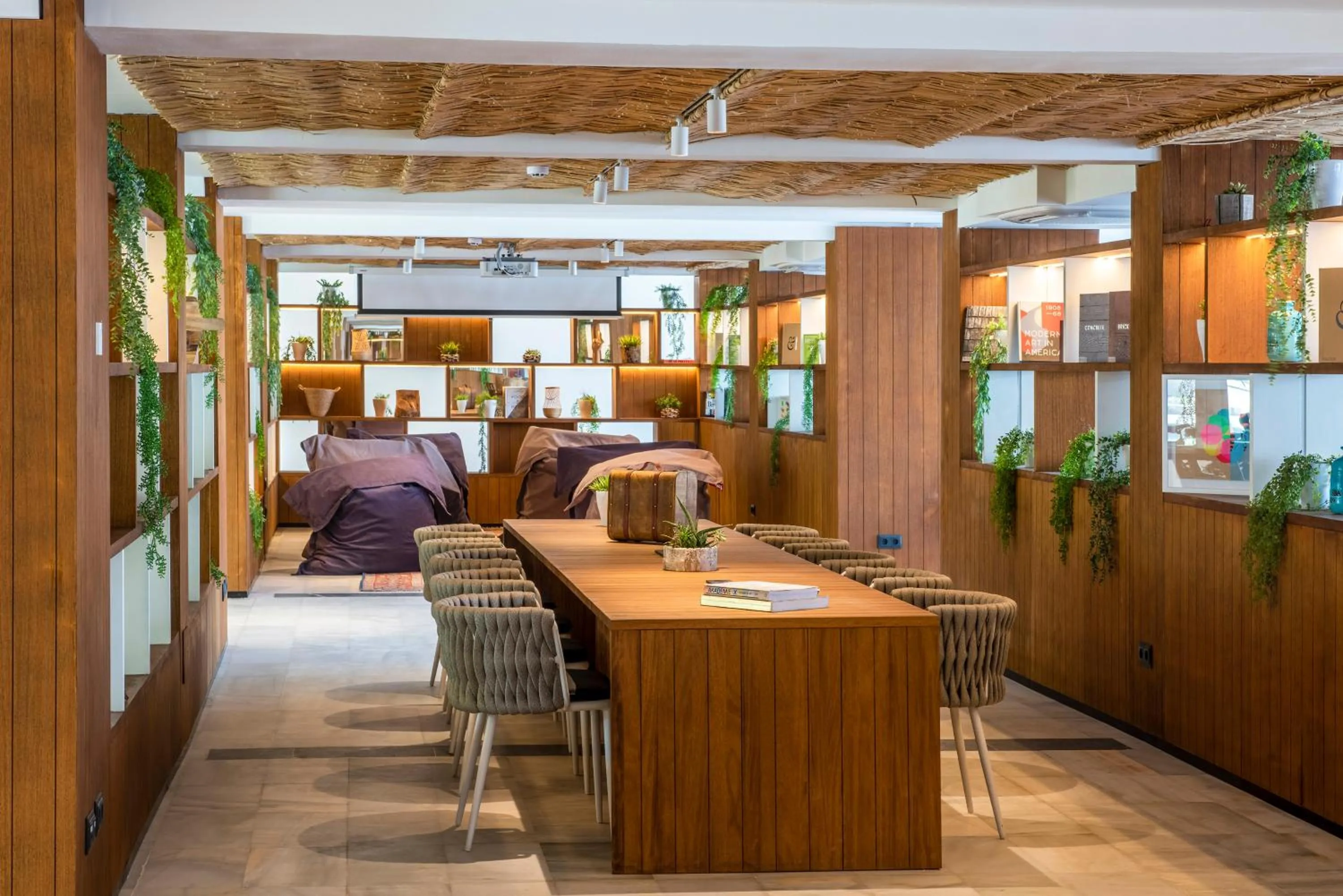 Lobby or reception in INNSiDE by Meliá Alcudia