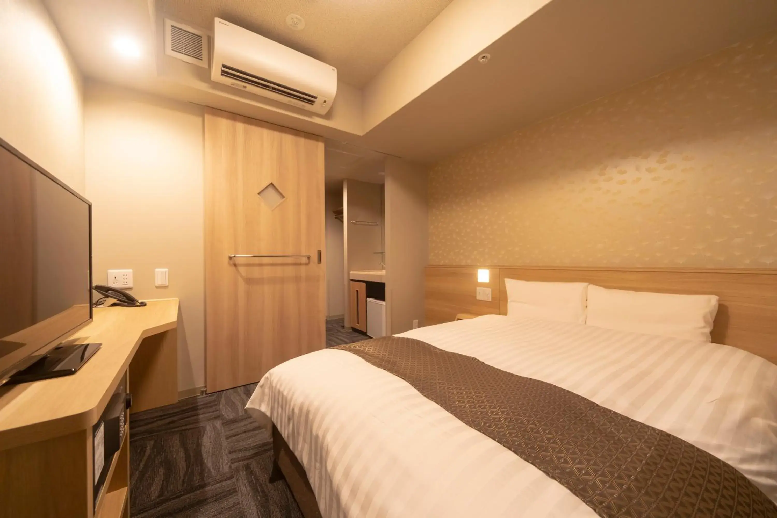 Bed in Dormy Inn Premium Namba ANNEX Natural Hot Spring