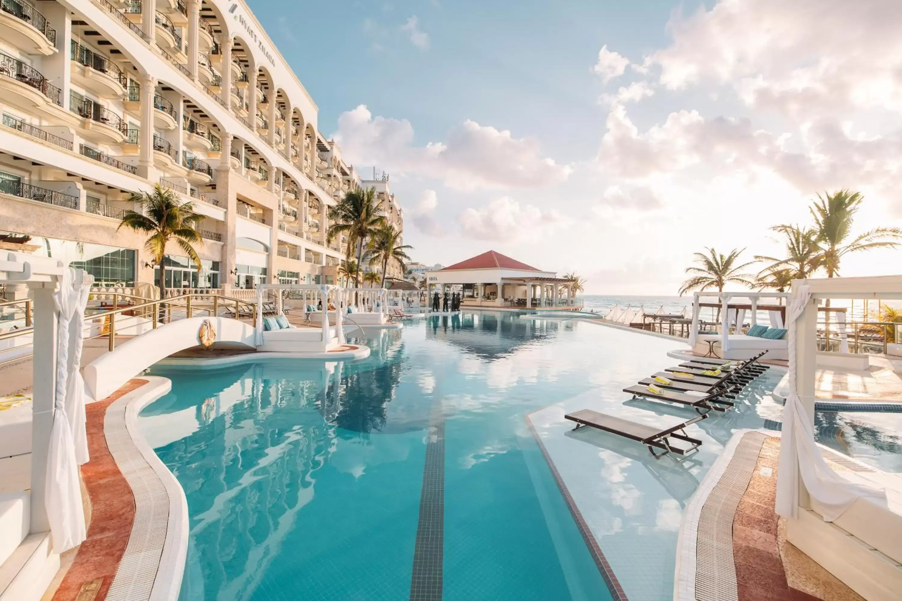 Pool view, Swimming Pool in Hyatt Zilara Cancun - All Inclusive - Adults Only